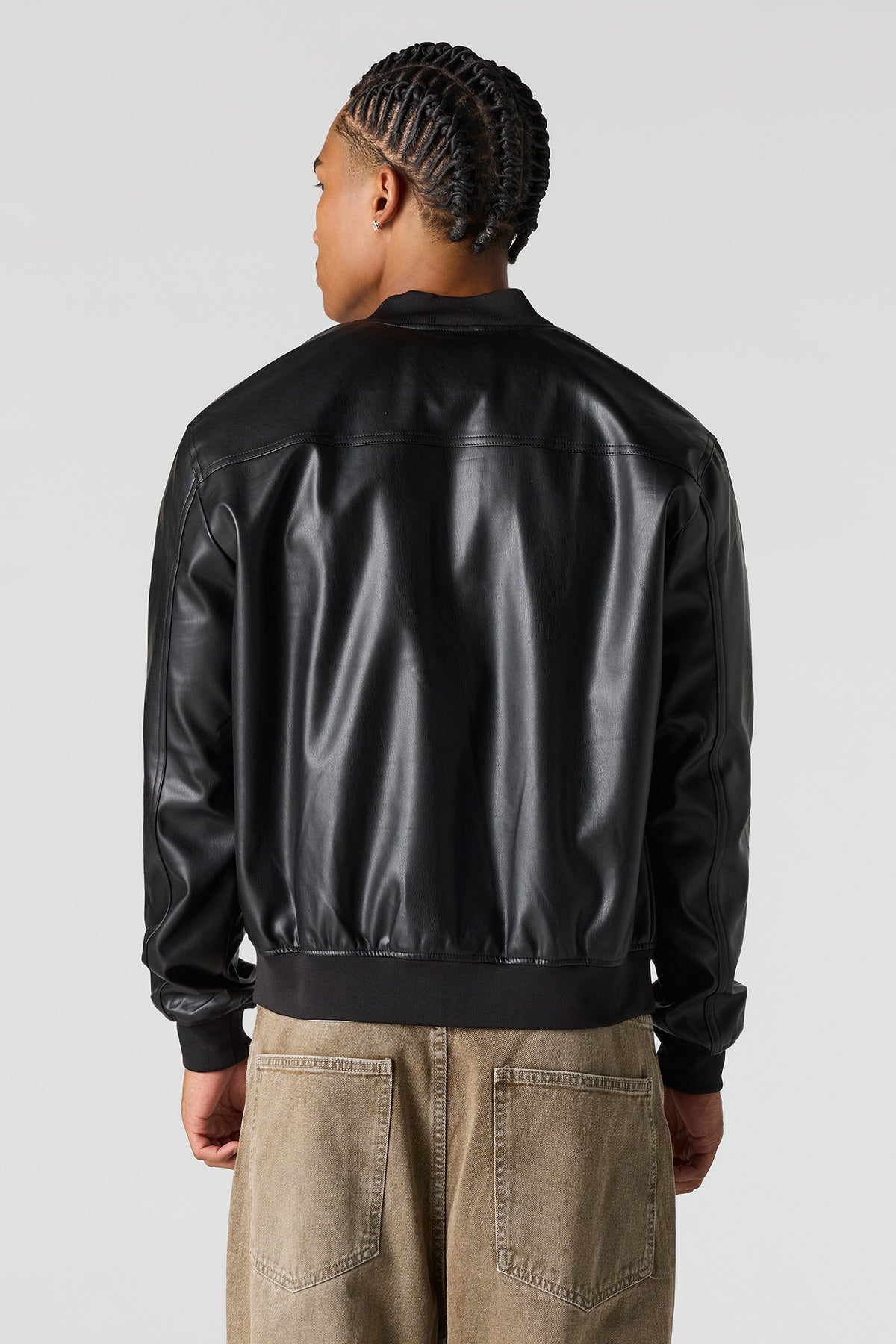 Vue alternative 2. Blouson aviateur en similicuir