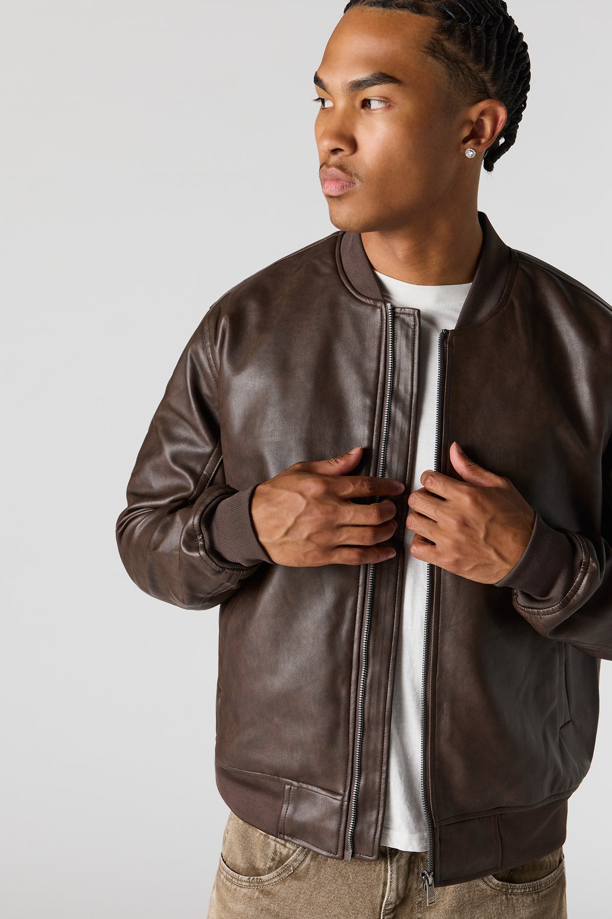 Vue alternative 4. Blouson aviateur en similicuir