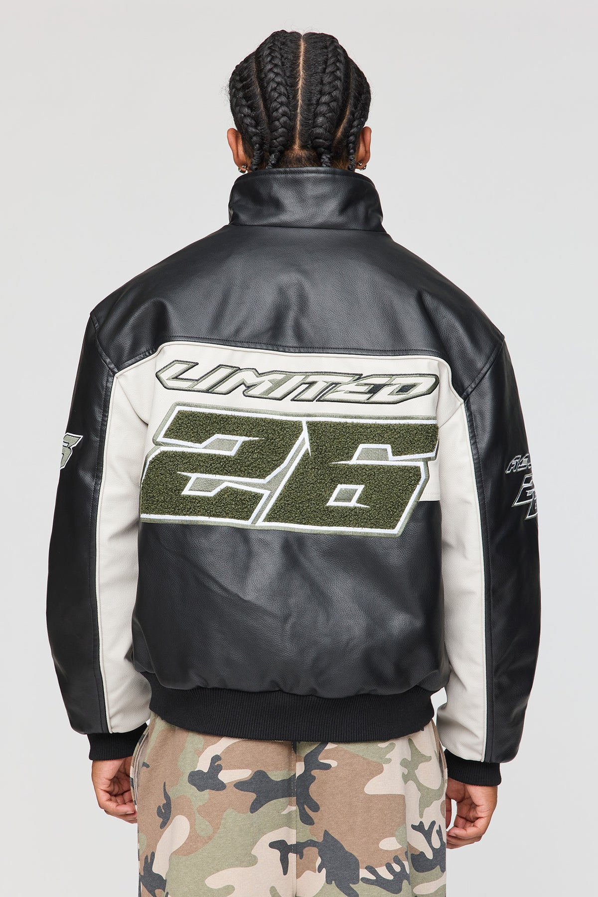 Vue alternative 2. Blouson de style universitaire en similicuir