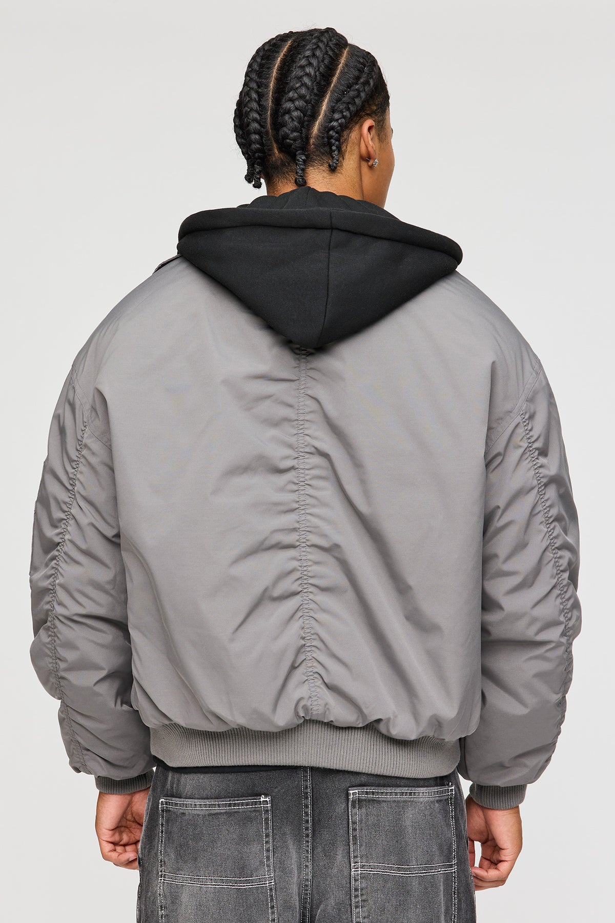Vue alternative 2. Blouson aviateur avec capuchon amovible