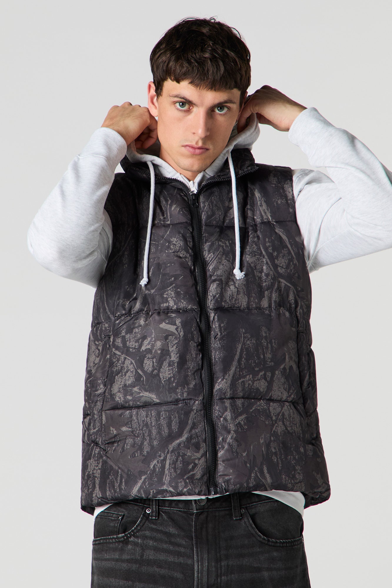 人気完売商品 BLESS Ü Urban puffer vest Puffer Vest – Urban Planet