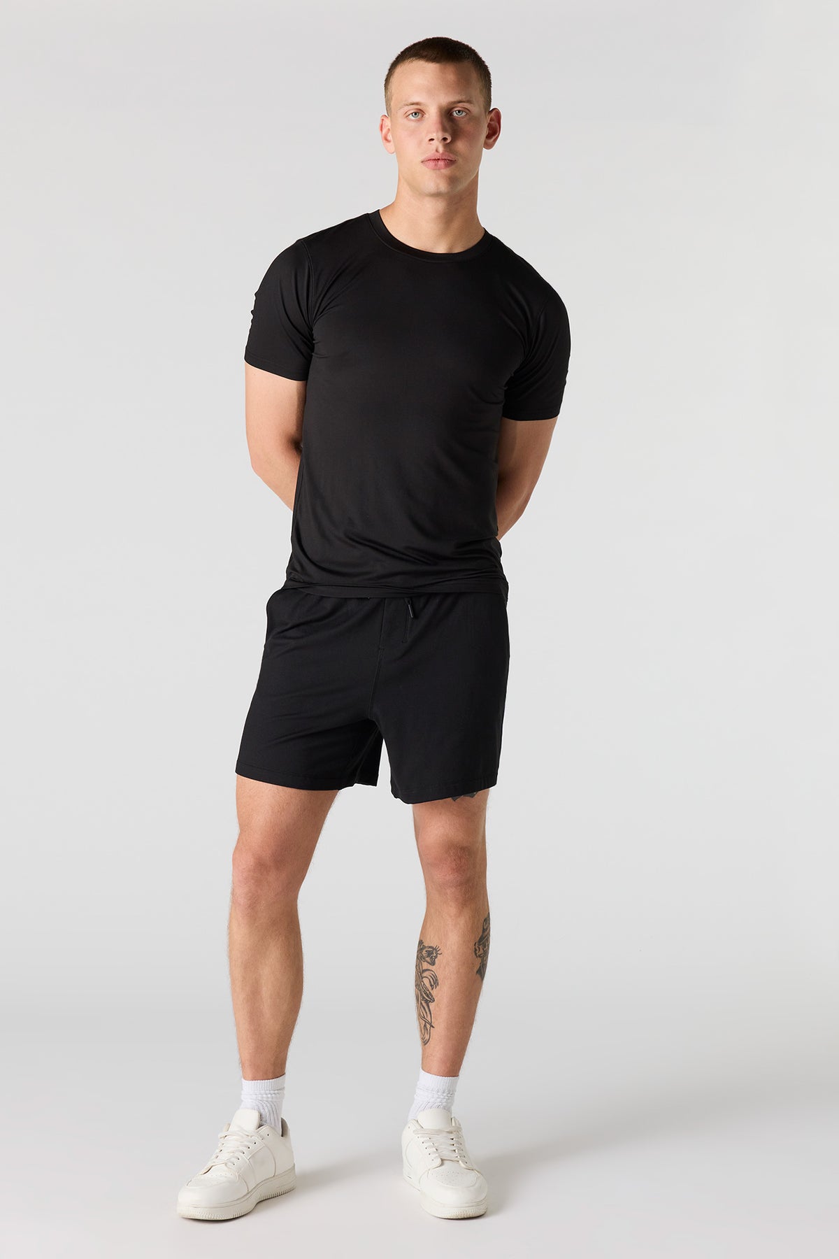 Vue alternative 3. T-shirt Active