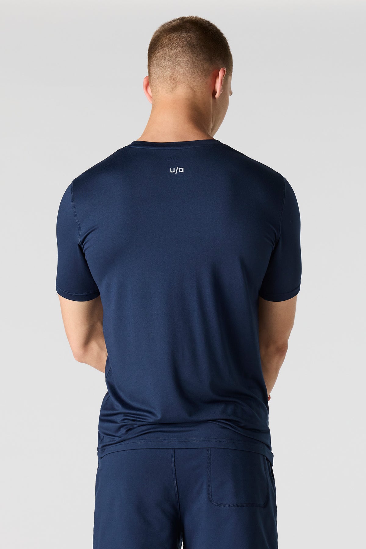 Alt View 2. U/A Crewneck T-Shirt - Navy