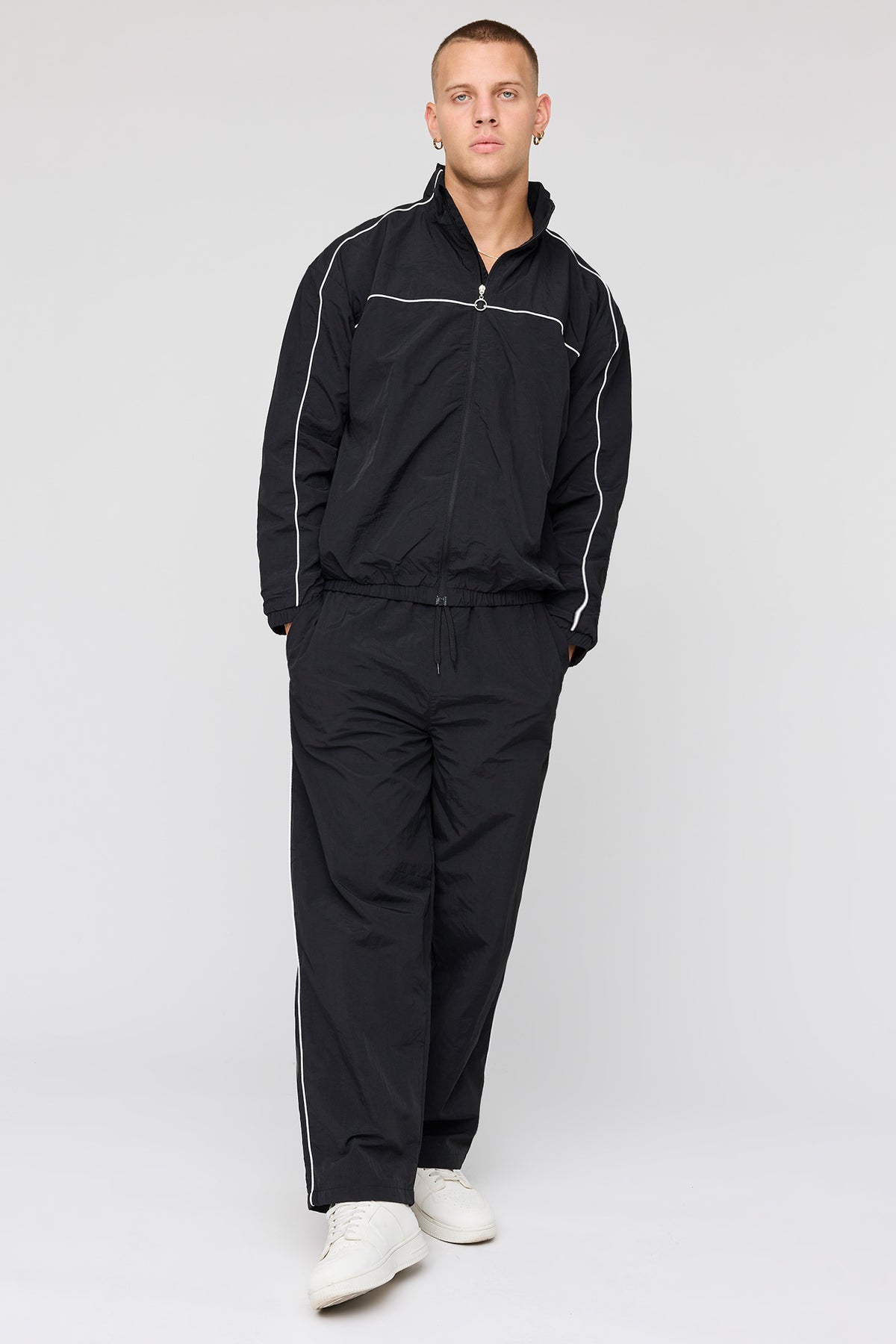 Alt View 3. Nylon Windbreaker - Black