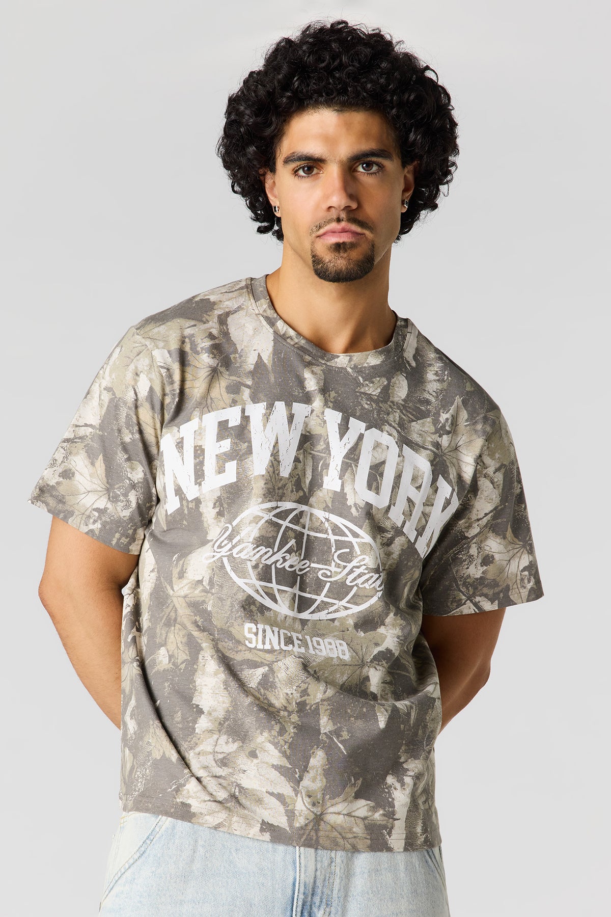T-shirt à imprimé New York avec motif camouflage