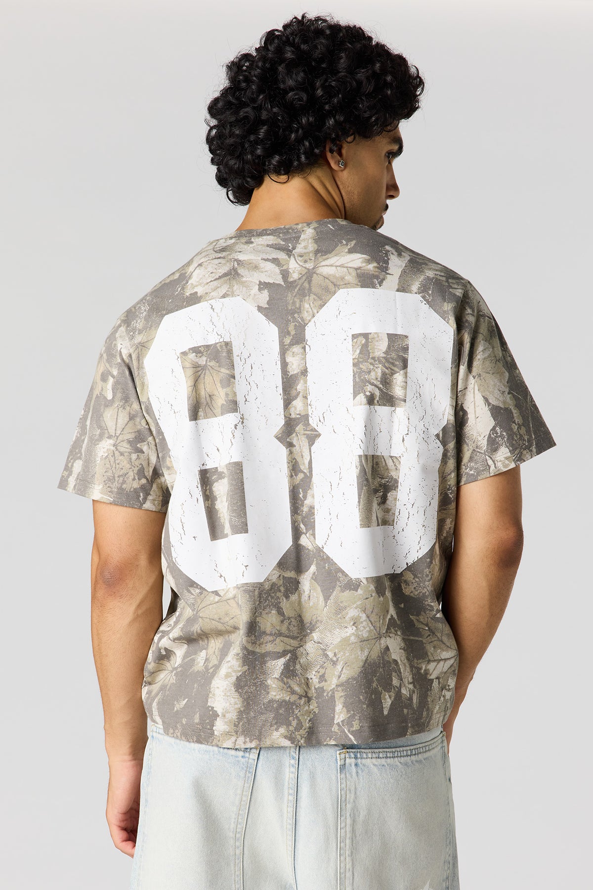 Vue alternative 2. T-shirt à imprimé New York avec motif camouflage