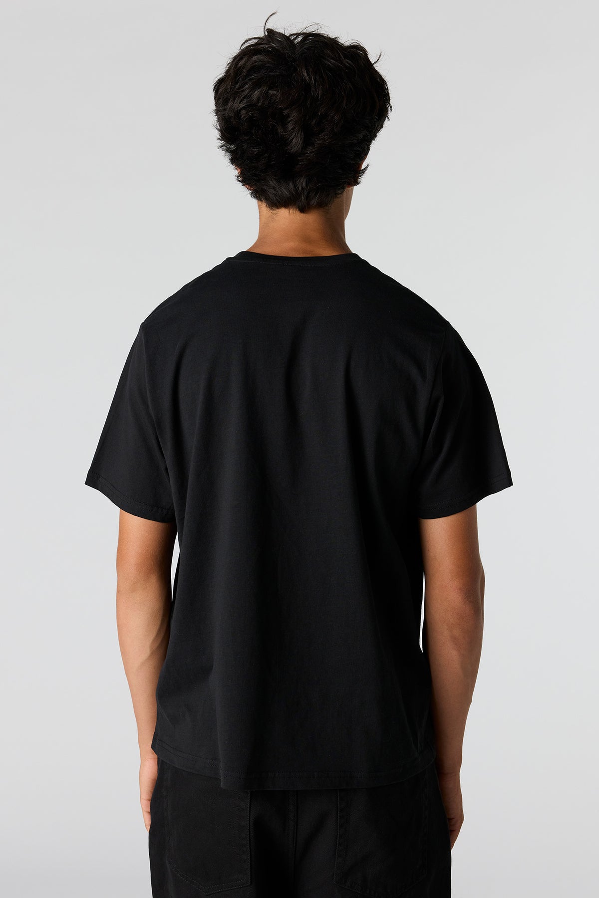 Alt View 2. Skull Graphic T-Shirt - Black