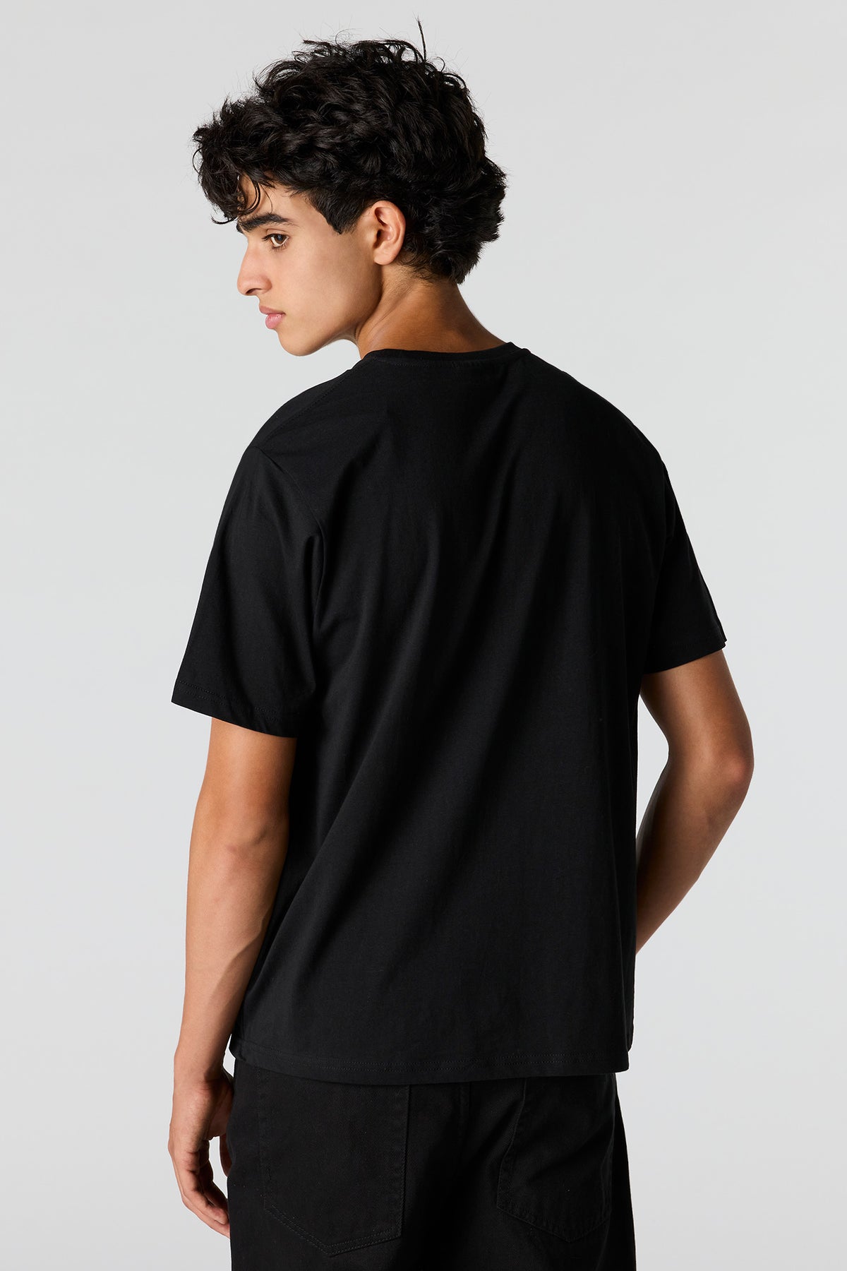 Alt View 2. Angel Graphic T-Shirt - Black