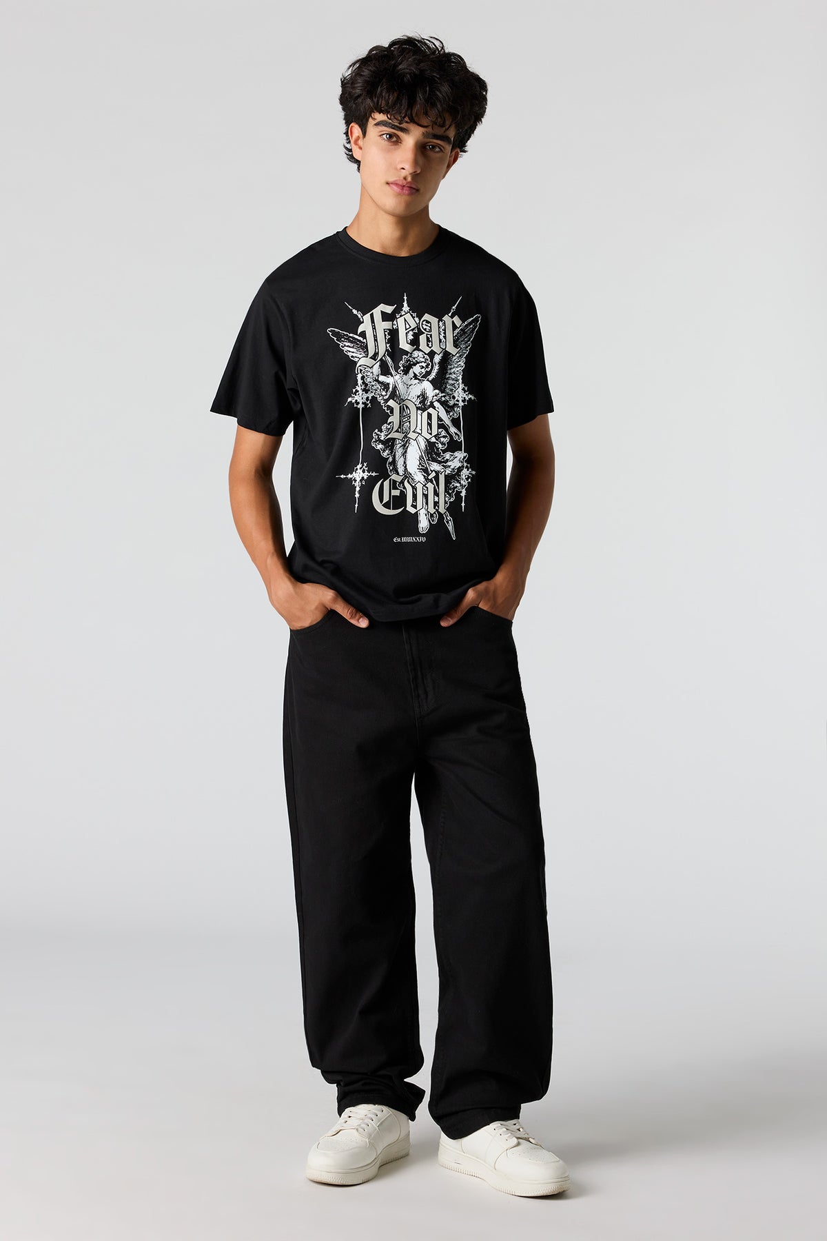 Alt View 3. Angel Graphic T-Shirt - Black