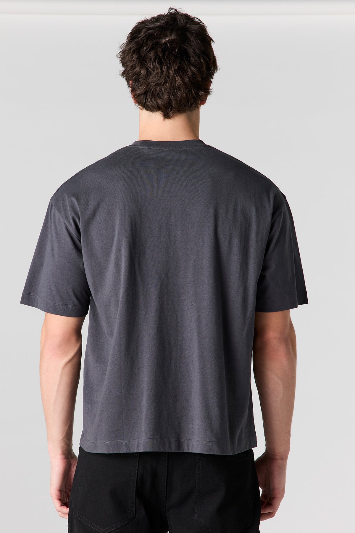 Alt View 2. City Graphic Boxy T-Shirt - Black