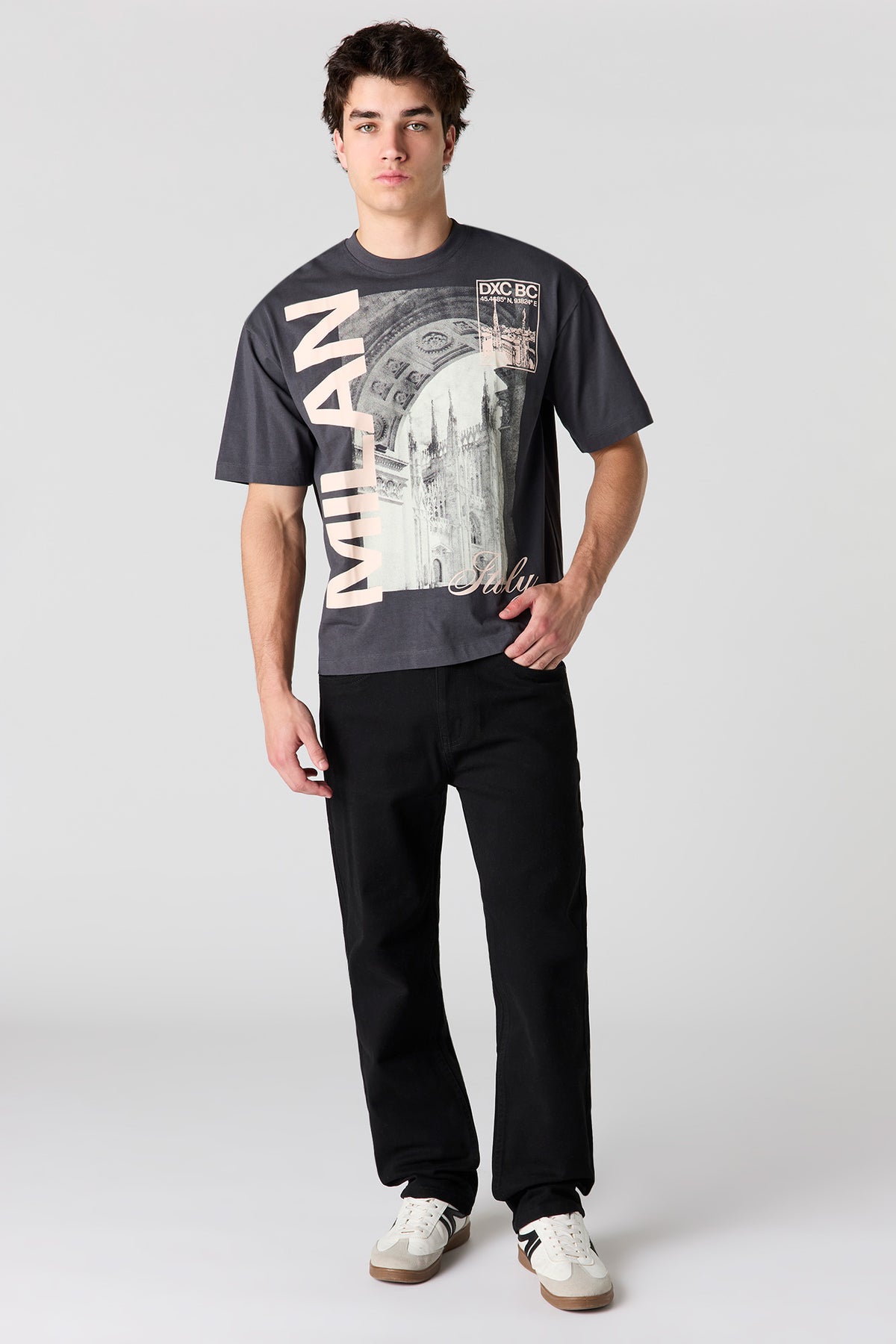 Alt View 3. City Graphic Boxy T-Shirt - Black