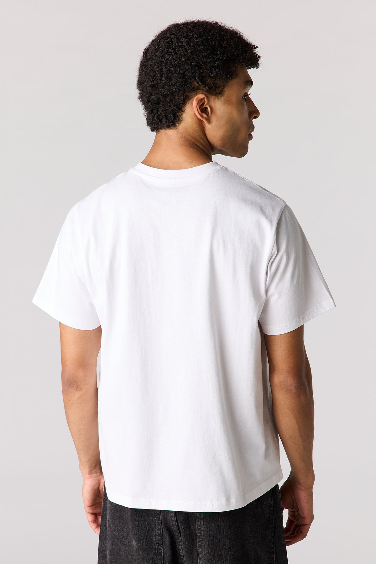 Alt View 2. Graphic T-Shirt - White