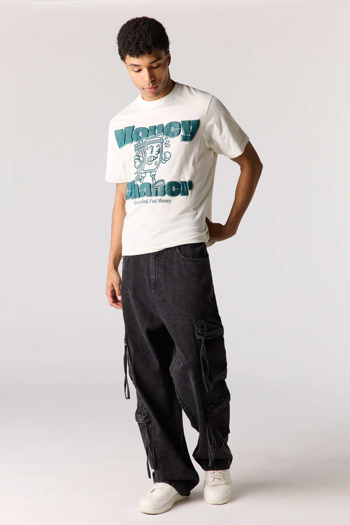 Alt View 3. Graphic T-Shirt - Off White