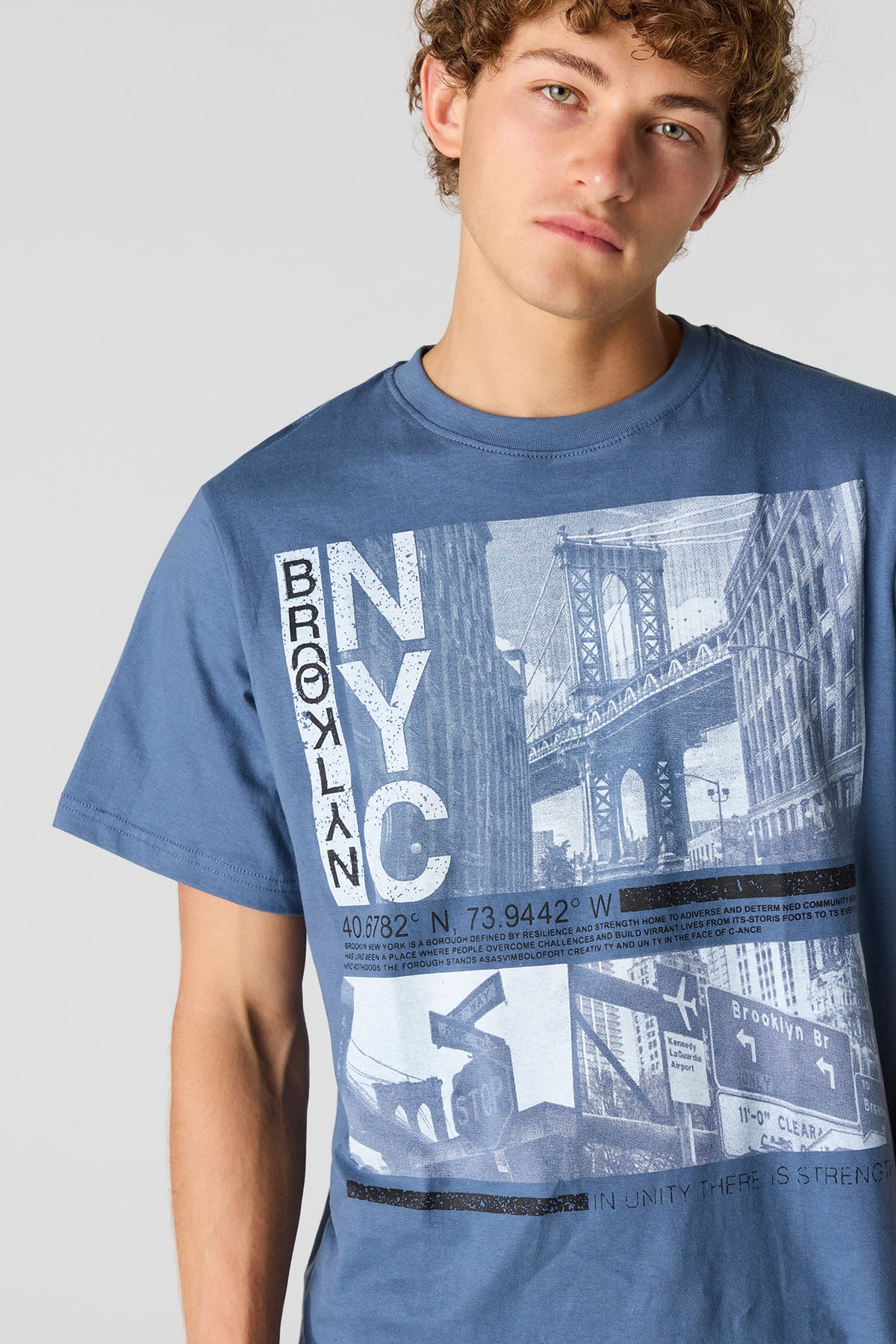 Alt View 4. City Graphic T-Shirt - Light Blue
