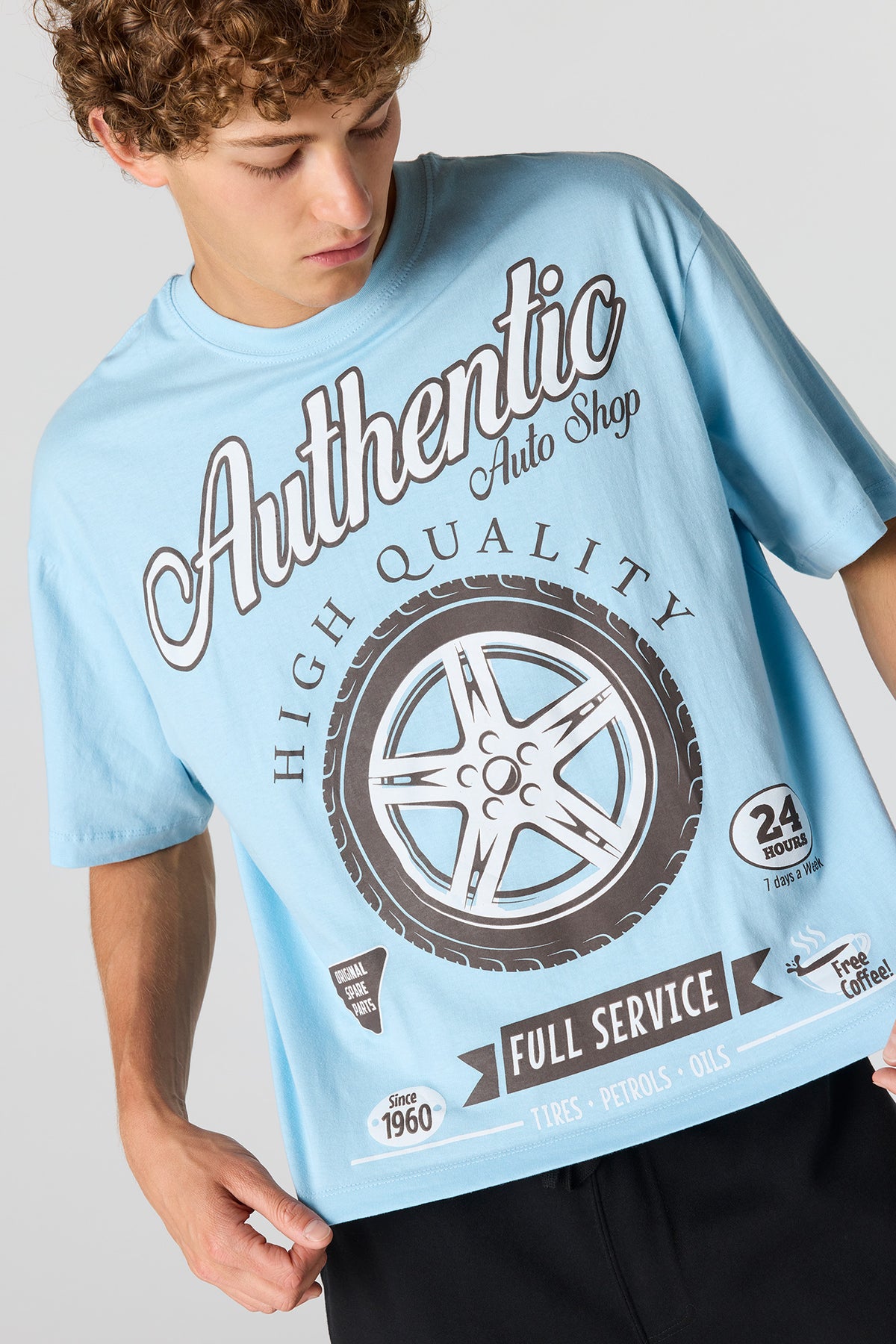 Alt View 4. Auto Shop Graphic Boxy T-Shirt - Light Blue