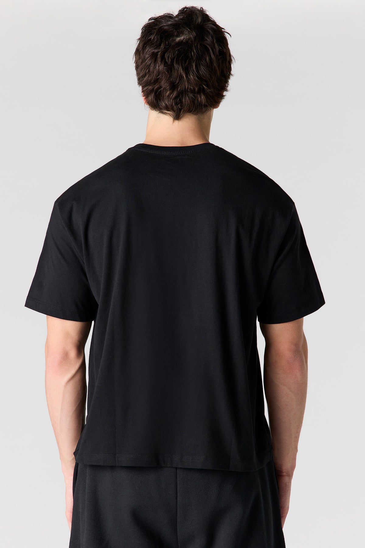 Vue alternative 2. T-shirt carré à imprimé Tokyo