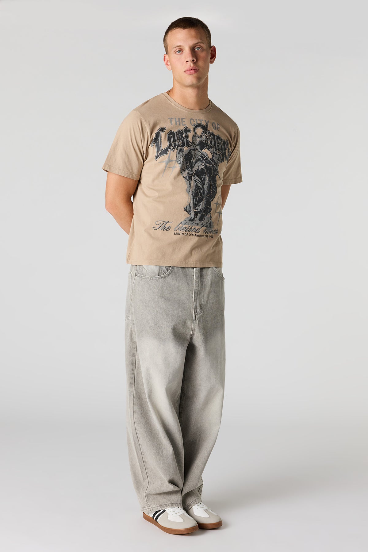 Alt View 3. Angel Graphic T-Shirt - Bronze