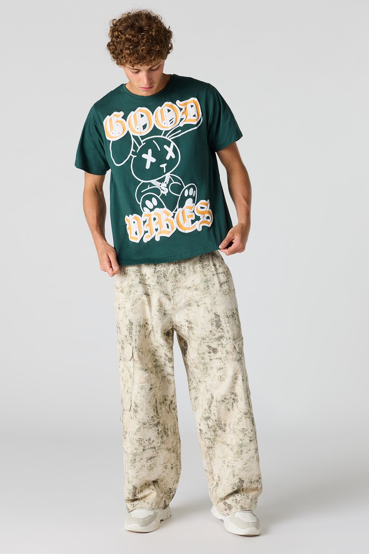 Alt View 3. Graphic T-Shirt - Hunter Green