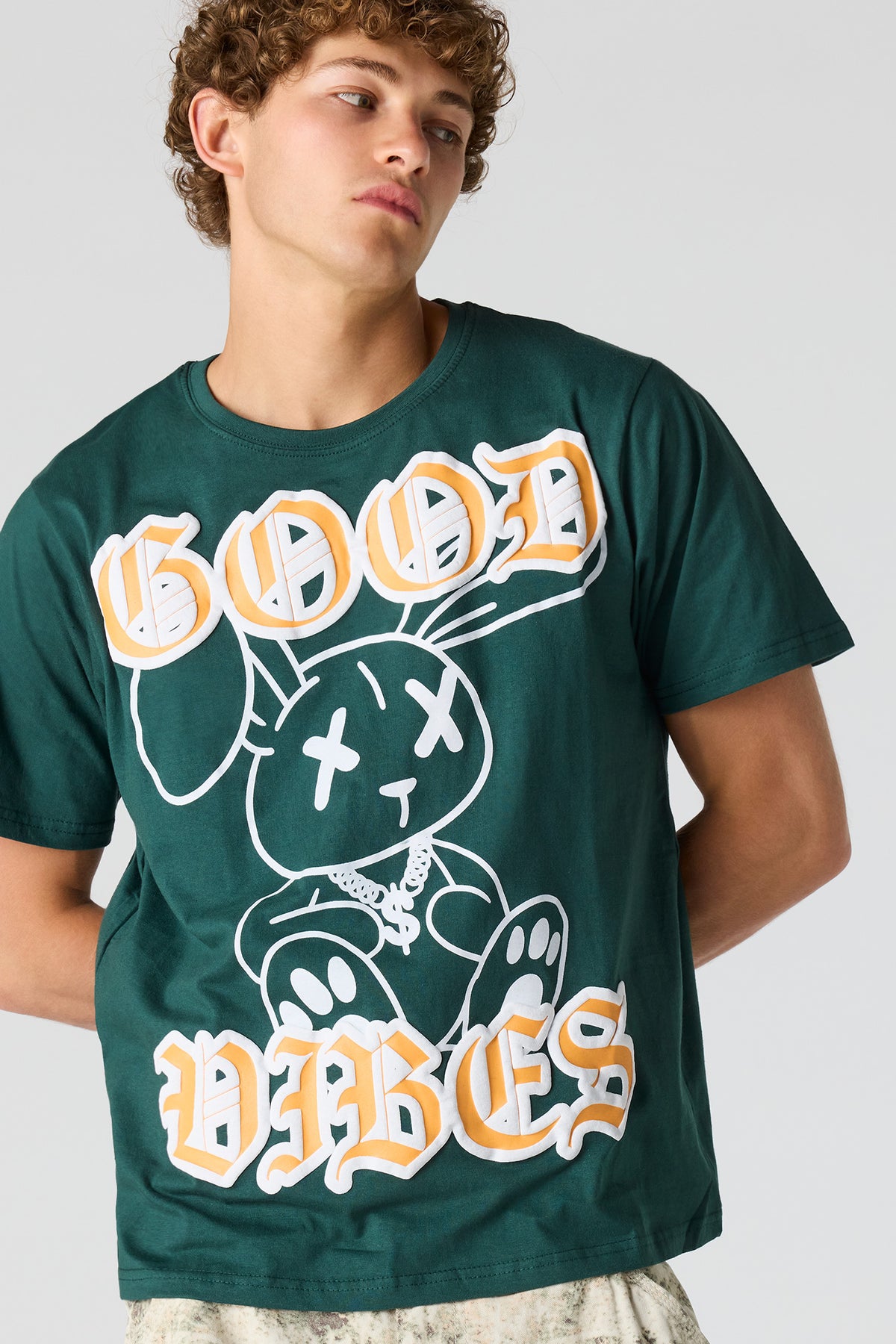 Alt View 4. Graphic T-Shirt - Hunter Green