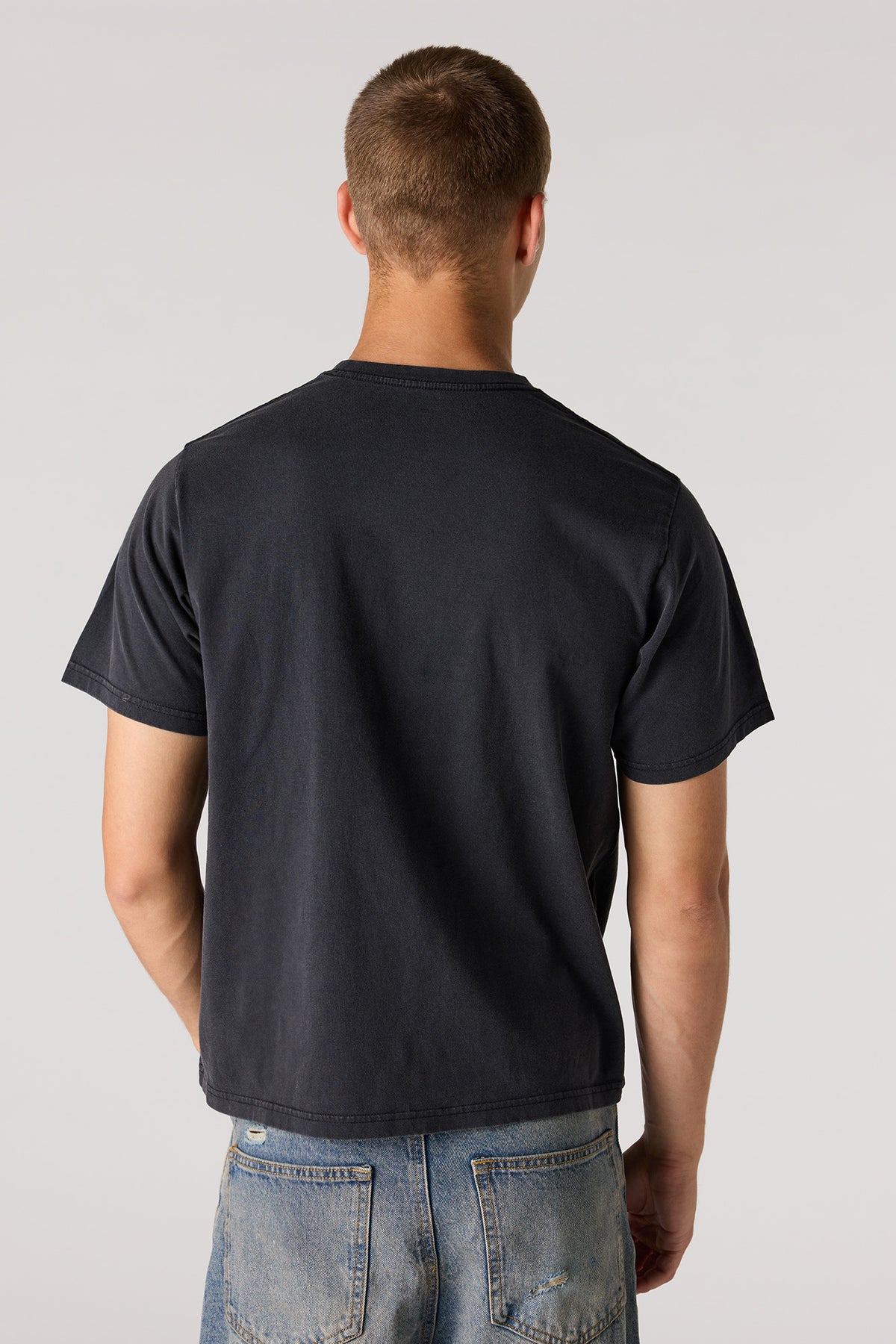 Alt View 2. Graphic Washed T-Shirt - Solid Black