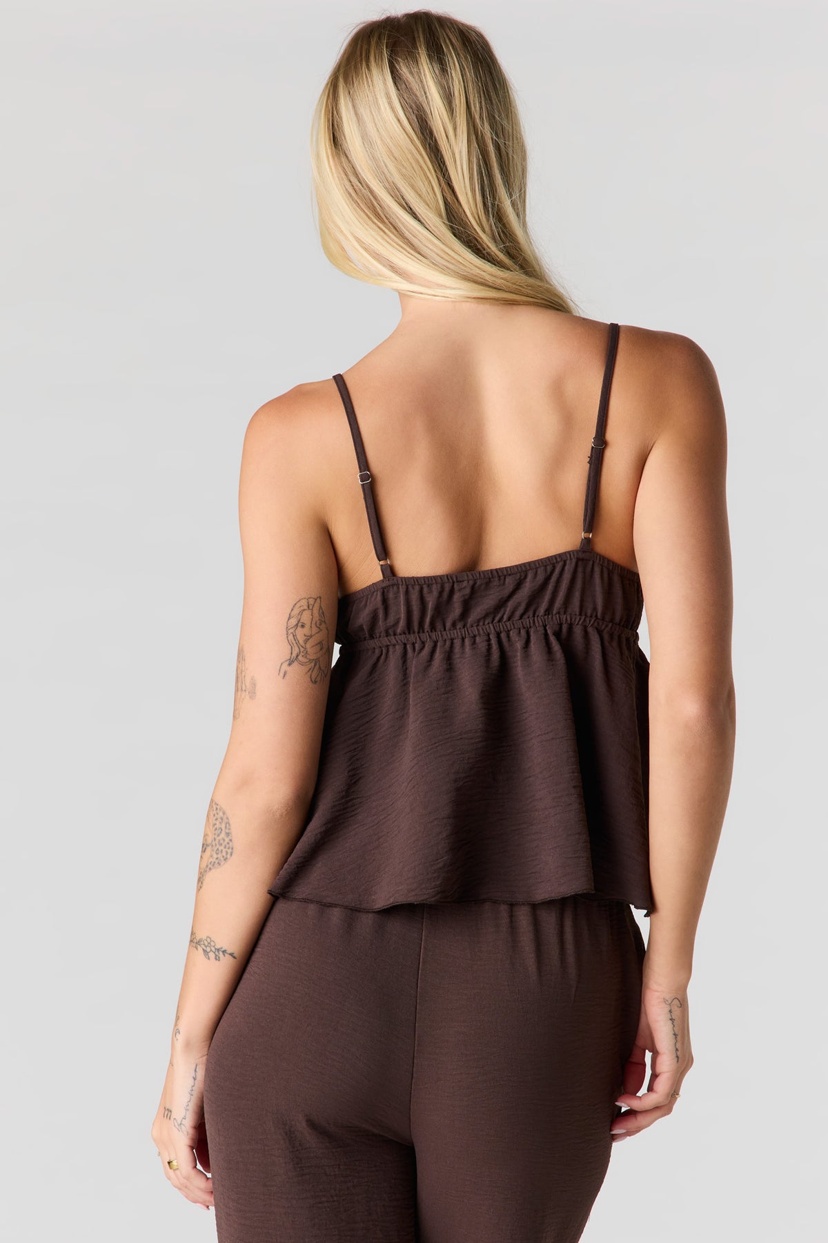 Vue alternative 2. Camisole de style nuisette fluide