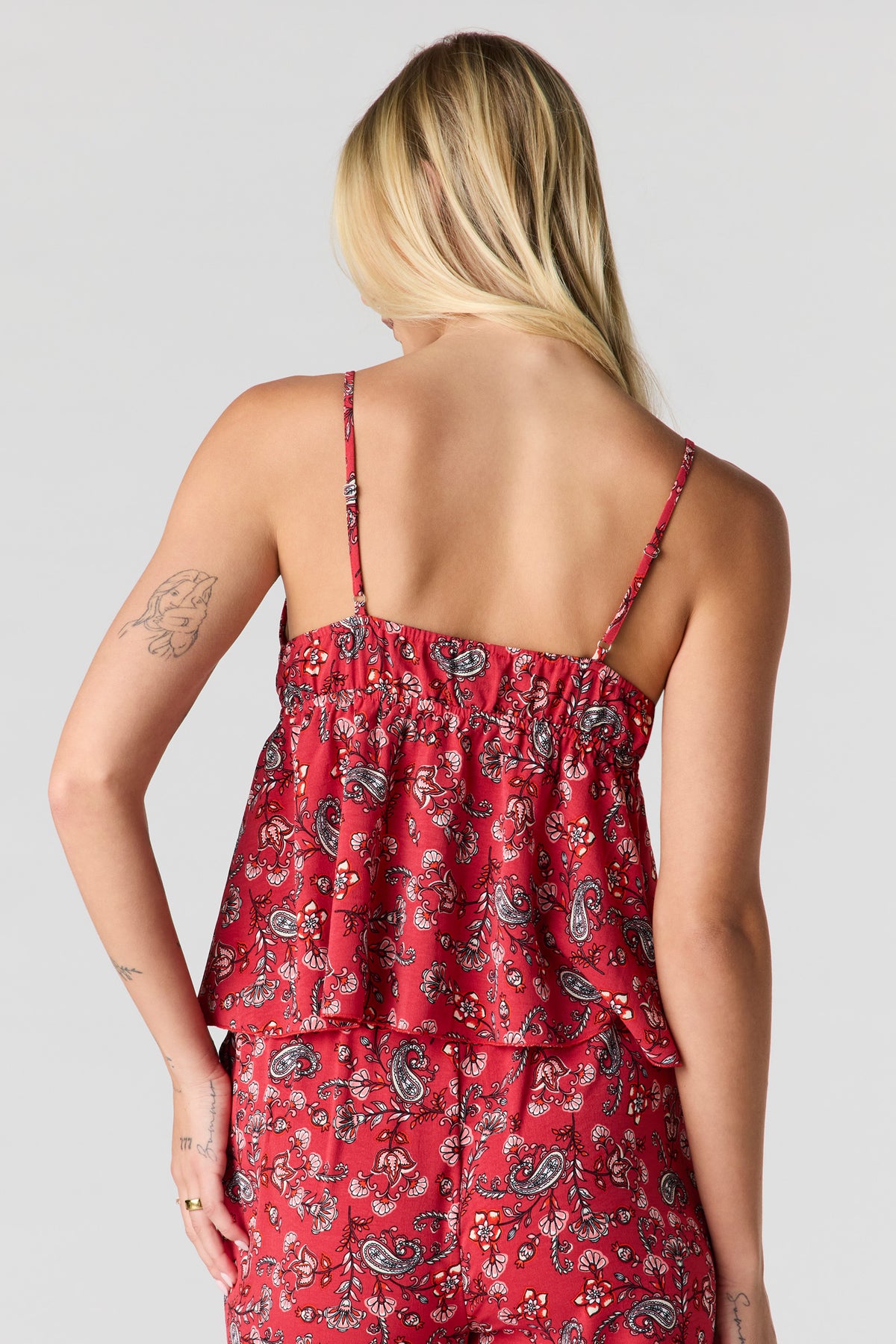 Vue alternative 2. Camisole de style nuisette fluide