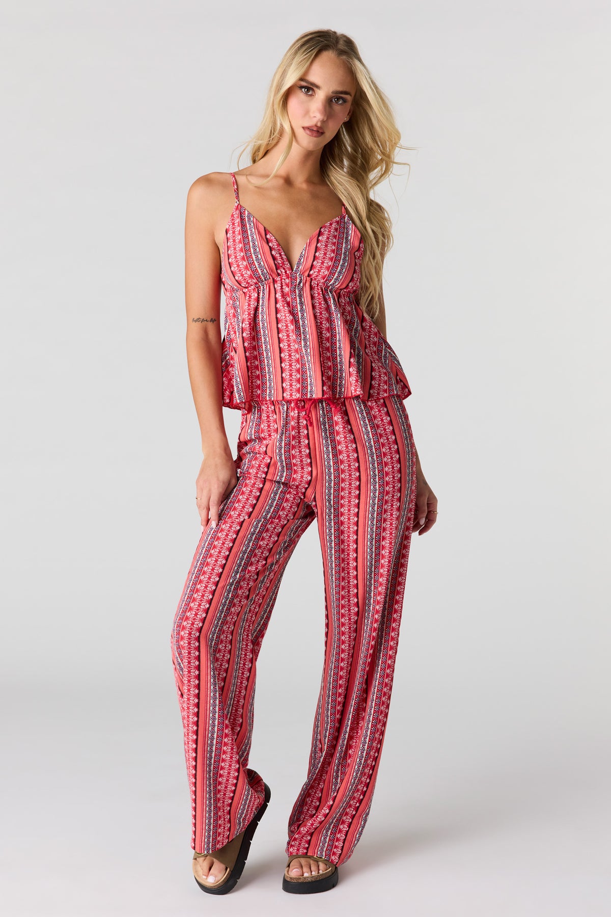 Vue alternative 3. Camisole de style nuisette fluide