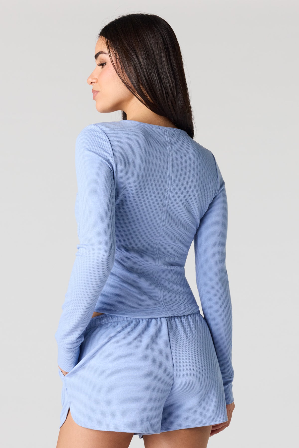 Vue alternative 2. Haut Henley en tricot gaufré à manche longue