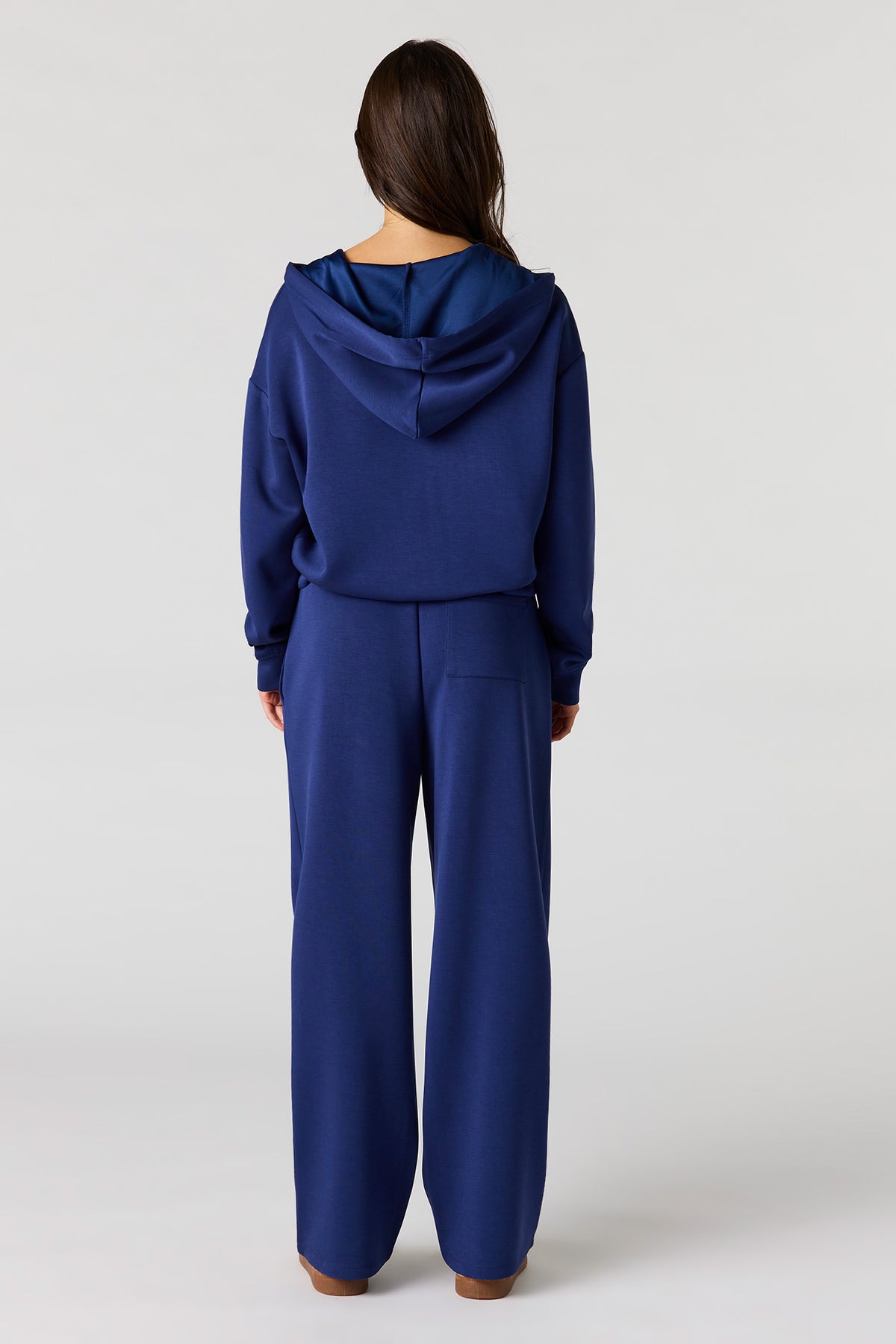 Alt View 3. Scuba Sweatpant - Dark Blue