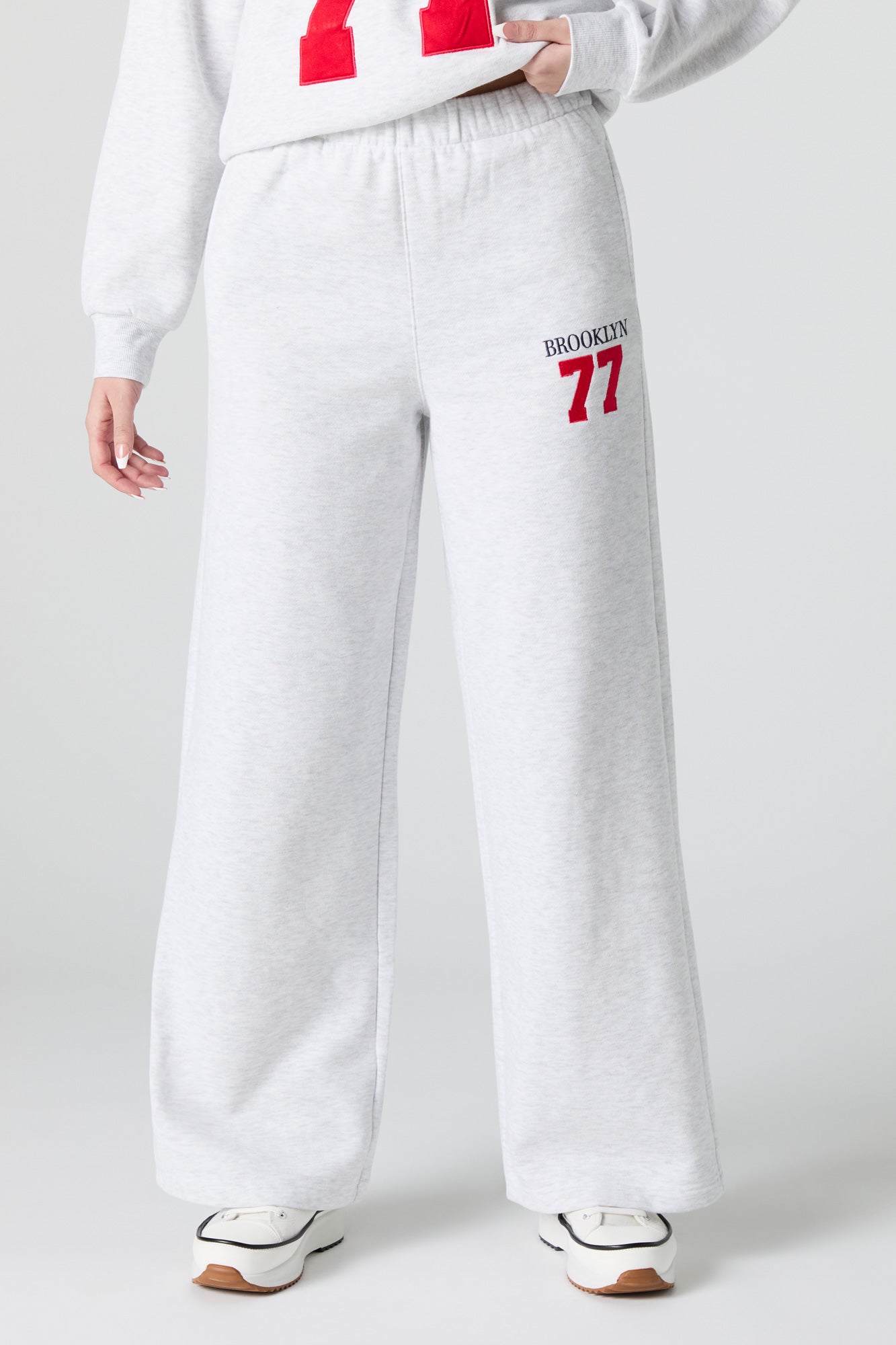 【SCENERITY】Fleece Wide Pants Cozy Fleece Wide Leg Sweatpant - Fabletics Canada