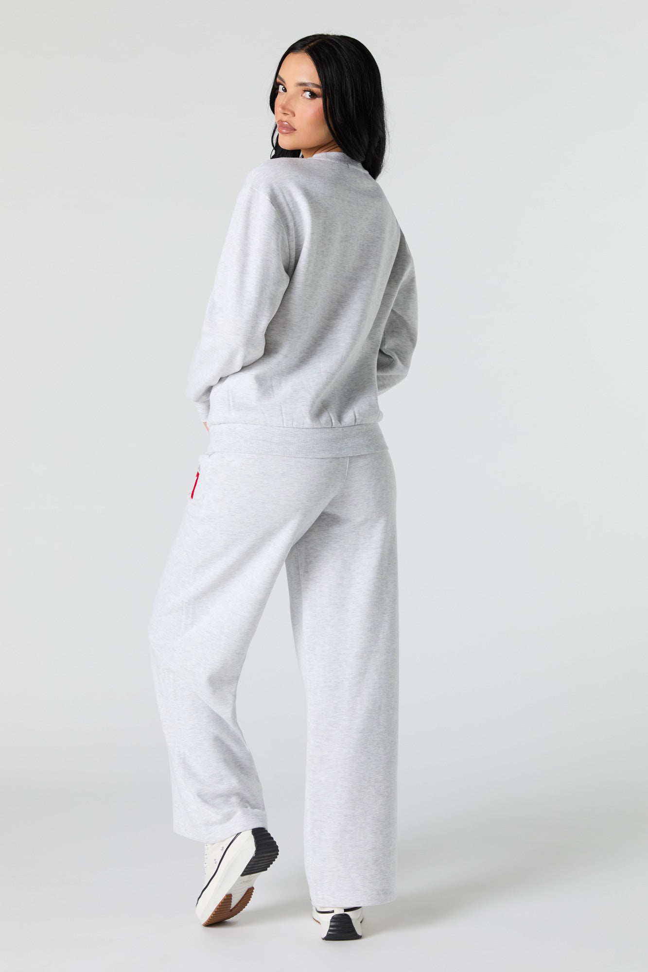 Graphic Fleece Wide Leg Sweatpant – Urban Planet