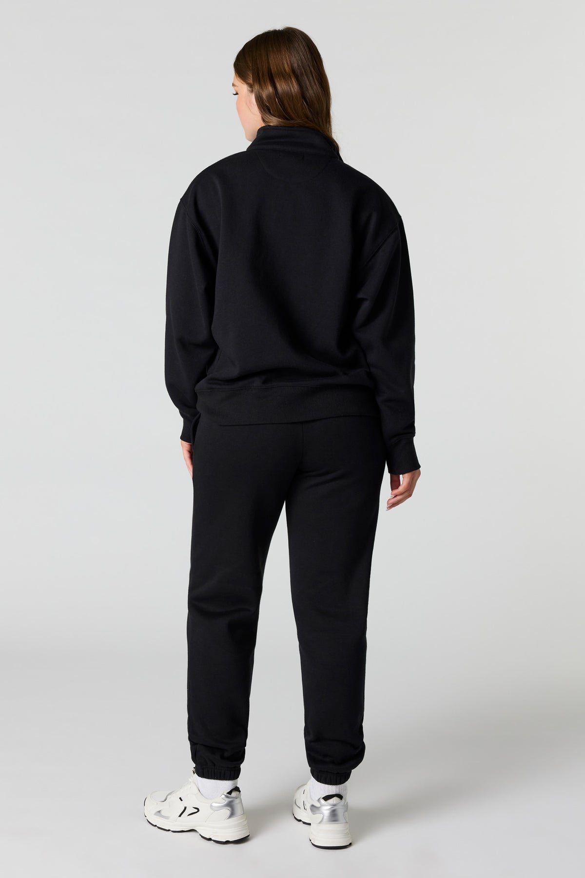 Alt View 3. Classic Fleece Jogger - Black