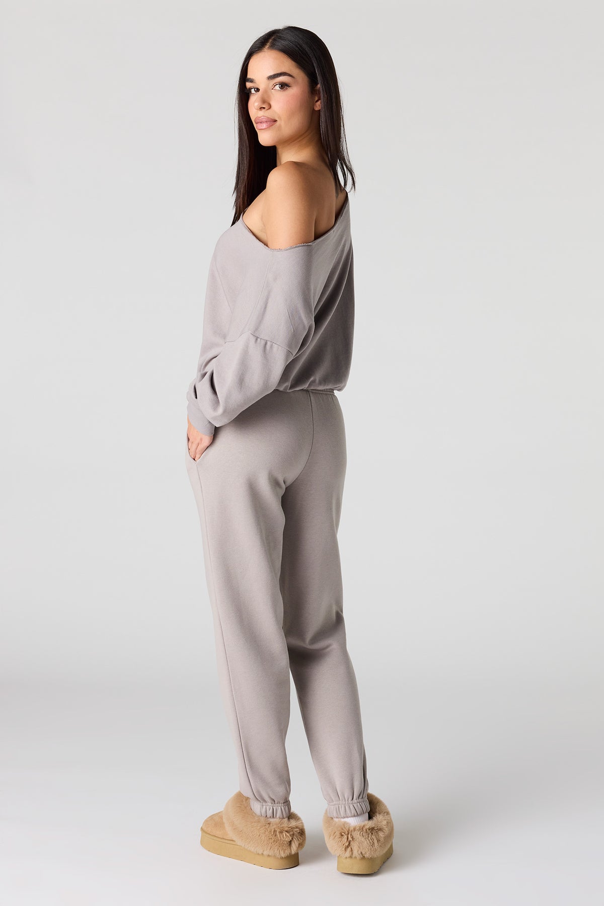 Alt View 3. Classic Fleece Jogger - Taupe