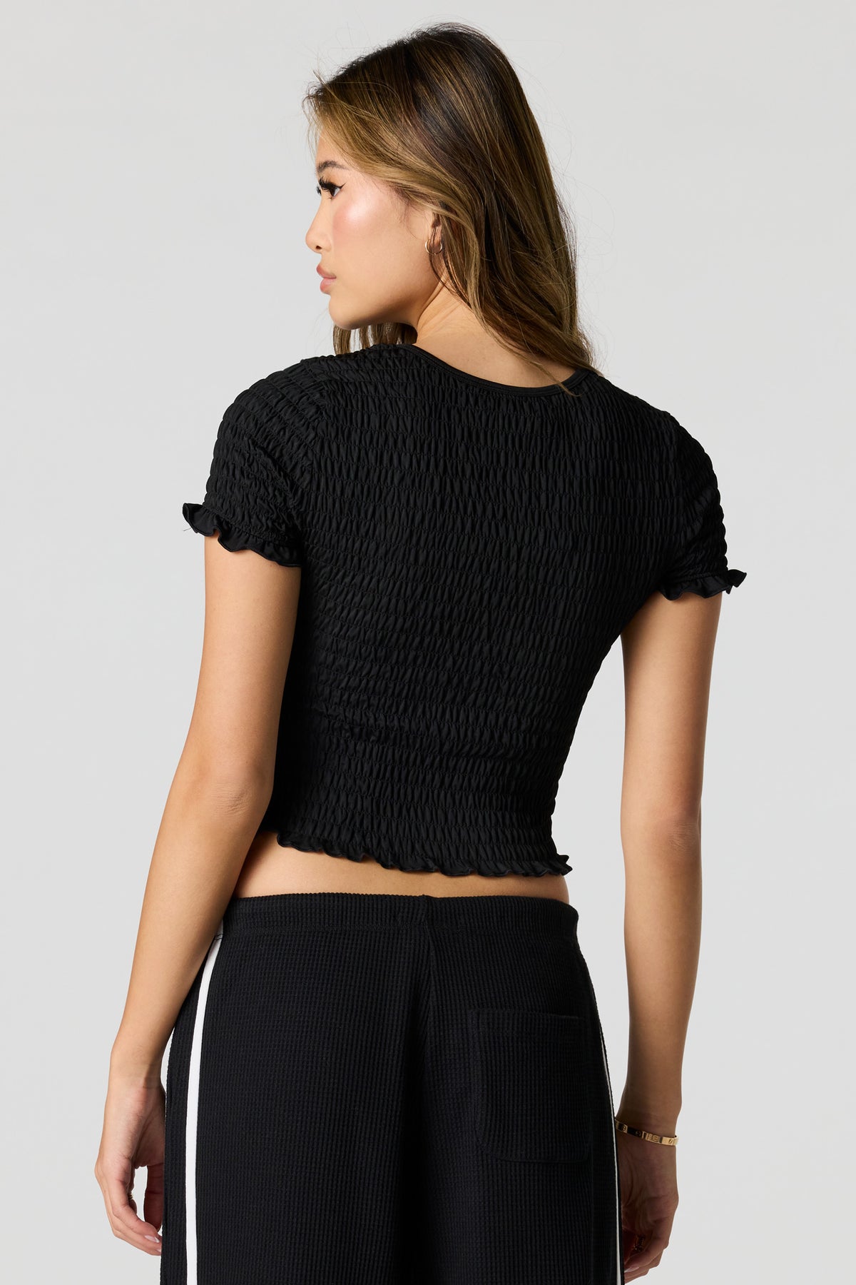 Alt View 2. Smocked Bow Detail T-Shirt - Black