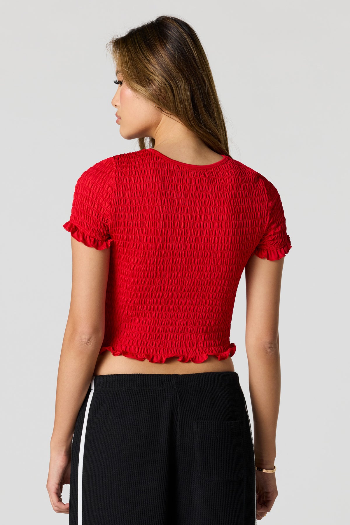 Vue alternative 2. T-shirt smocké avec boucle