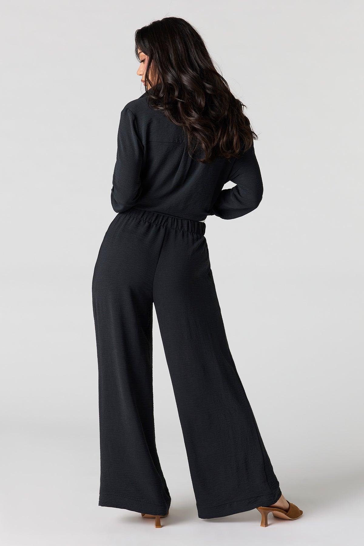 Vue alternative 3. Pantalon fluide à jambe large