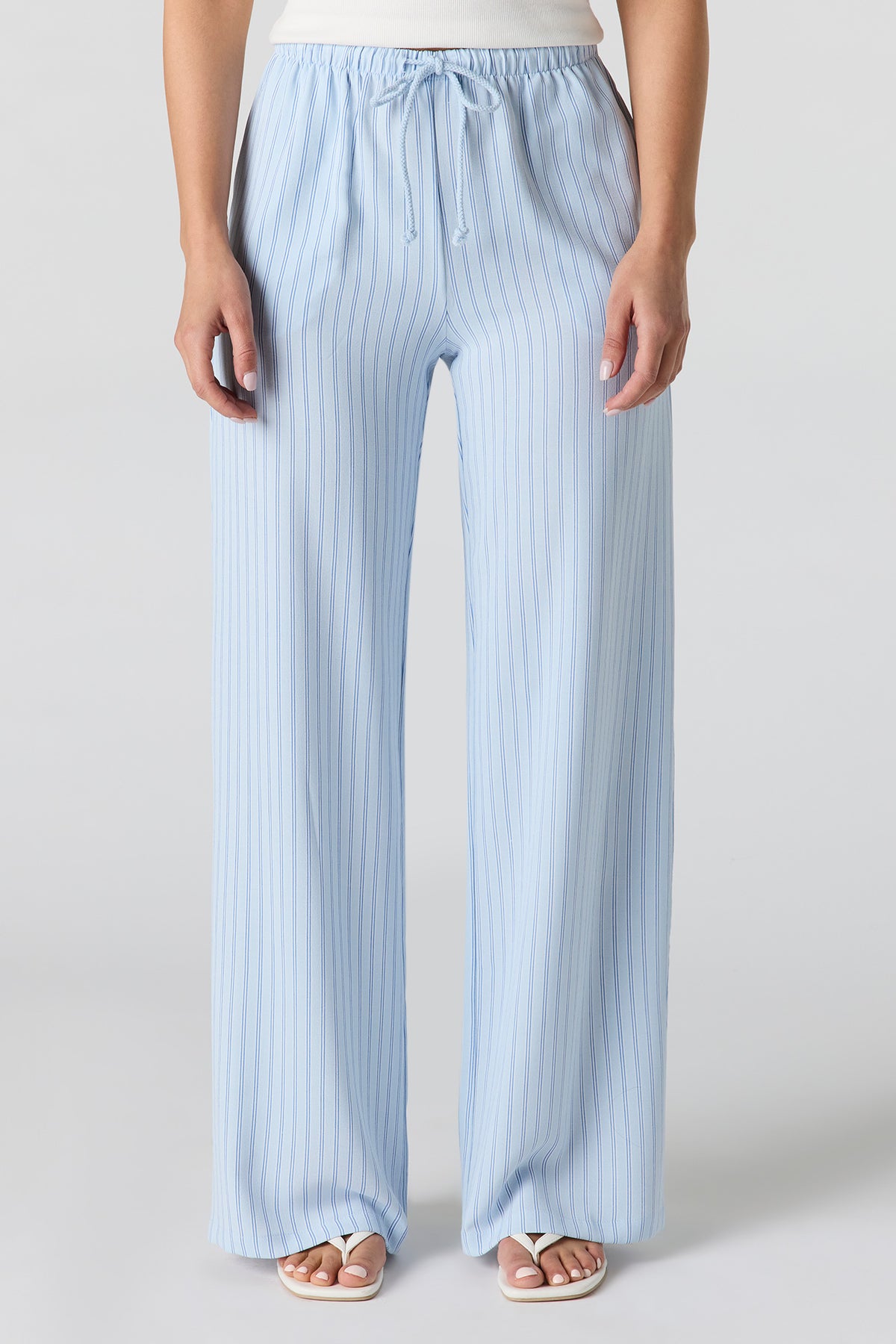 Vue alternative 2. Pantalon fluide à taille coulissante