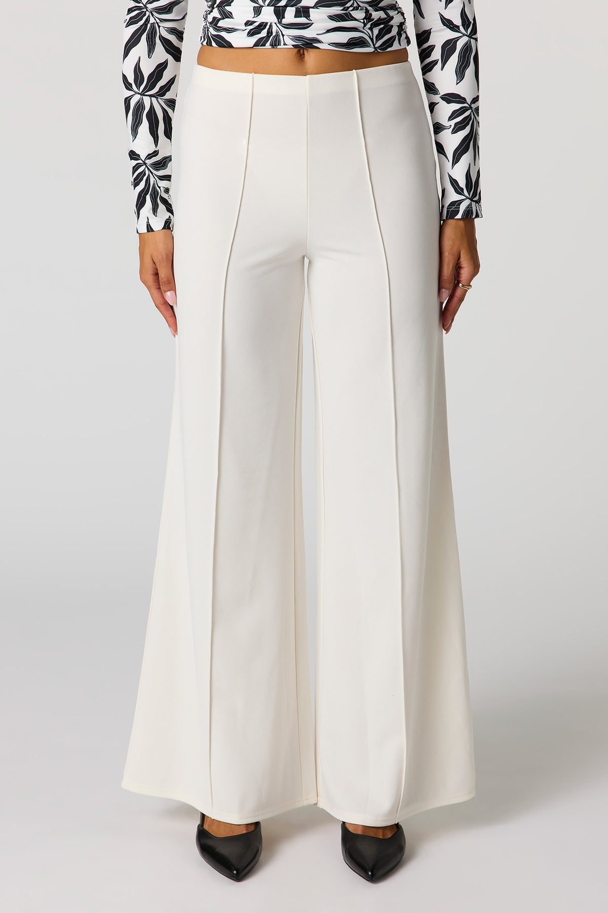 Alt View 2. High Rise Exposed Seam Wide Leg Pant - White