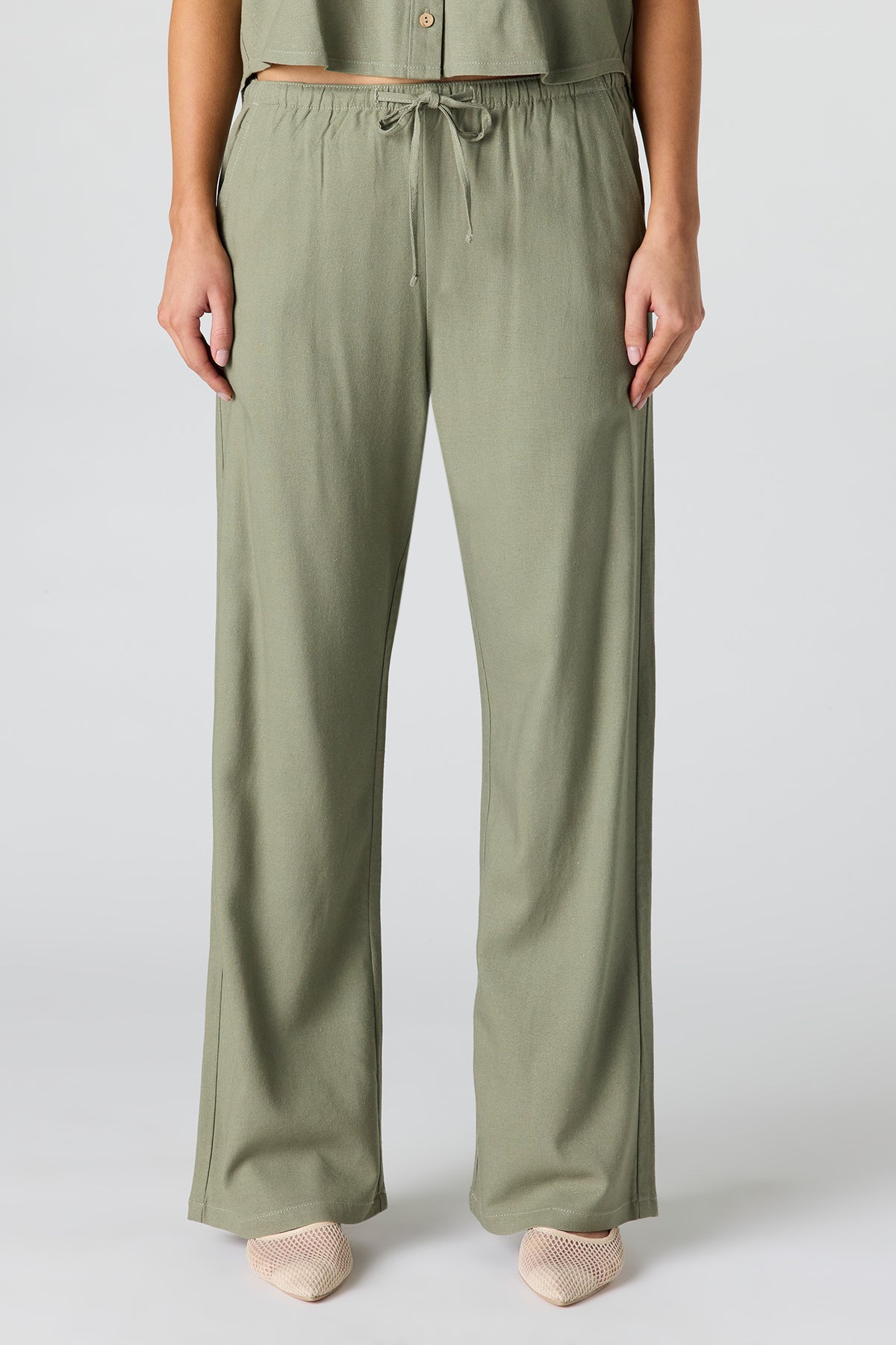 Alt View 2. Linen-Blend Wide Leg Pant - Dark Green