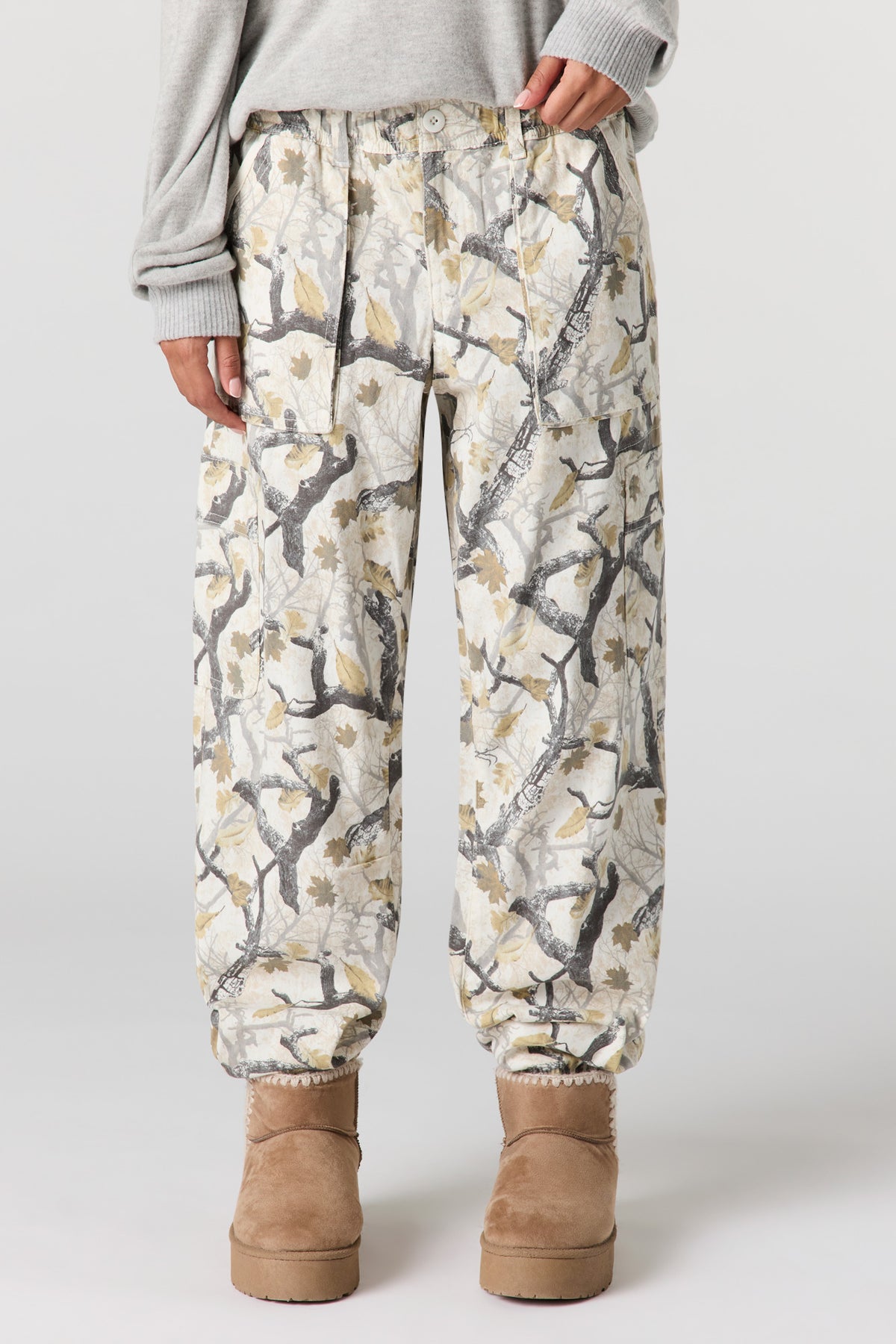 Alt View 2. Cargo Jogger - Off White