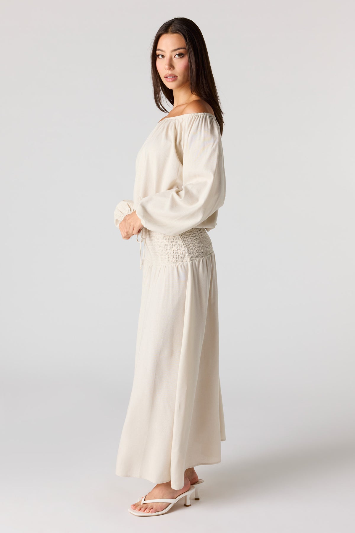 Alt View 2. Linen-Blend Maxi Skirt - Off White