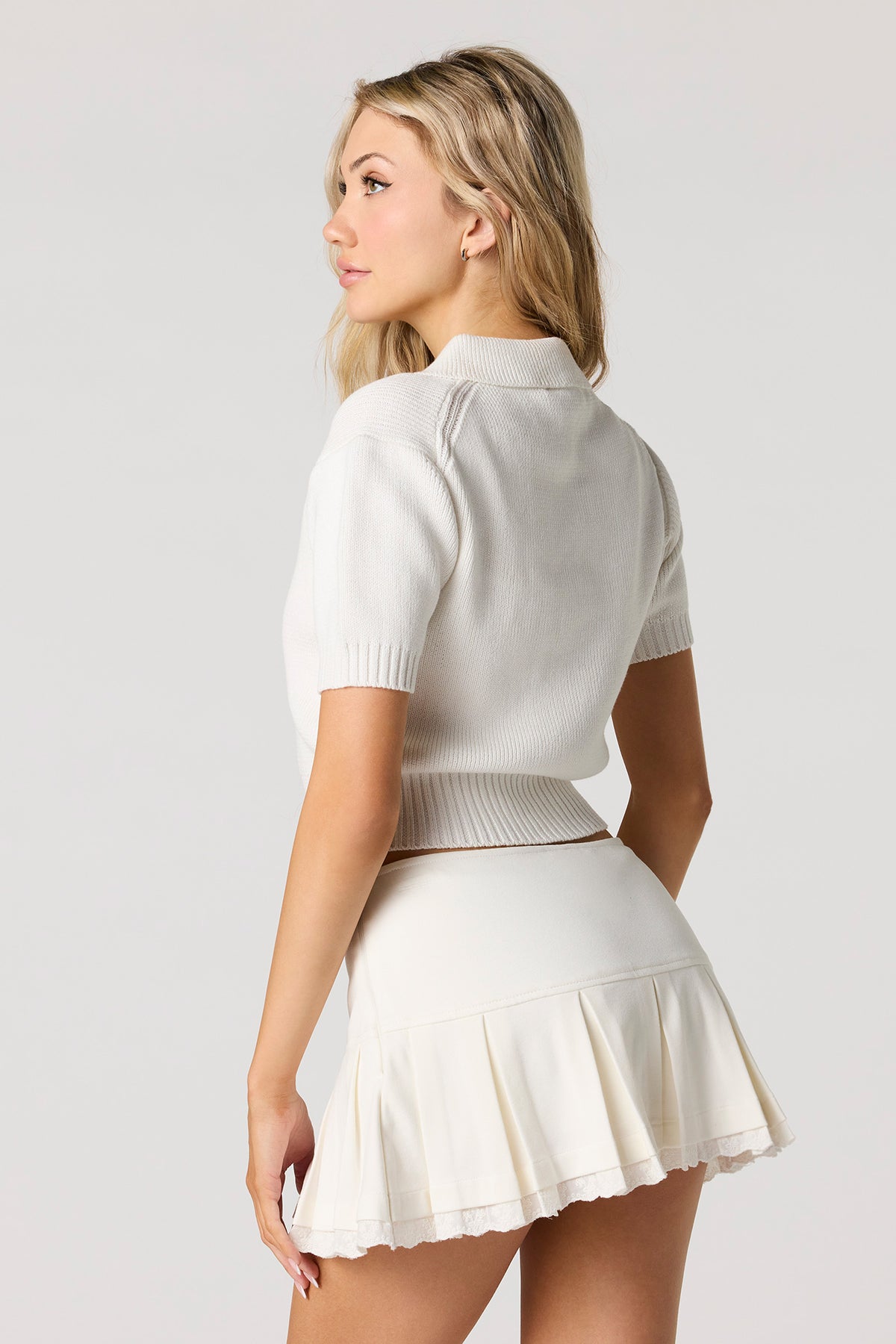 Alt View 2. Ruffle Lace Mini Skort - White