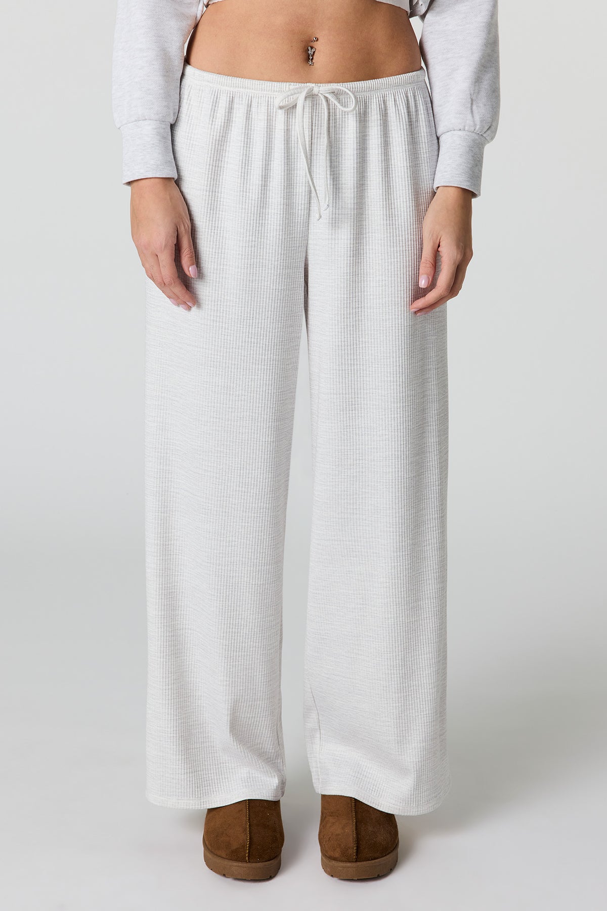 Vue alternative 2. Pantalon à jambe large côtelé doux avec taille coulissante