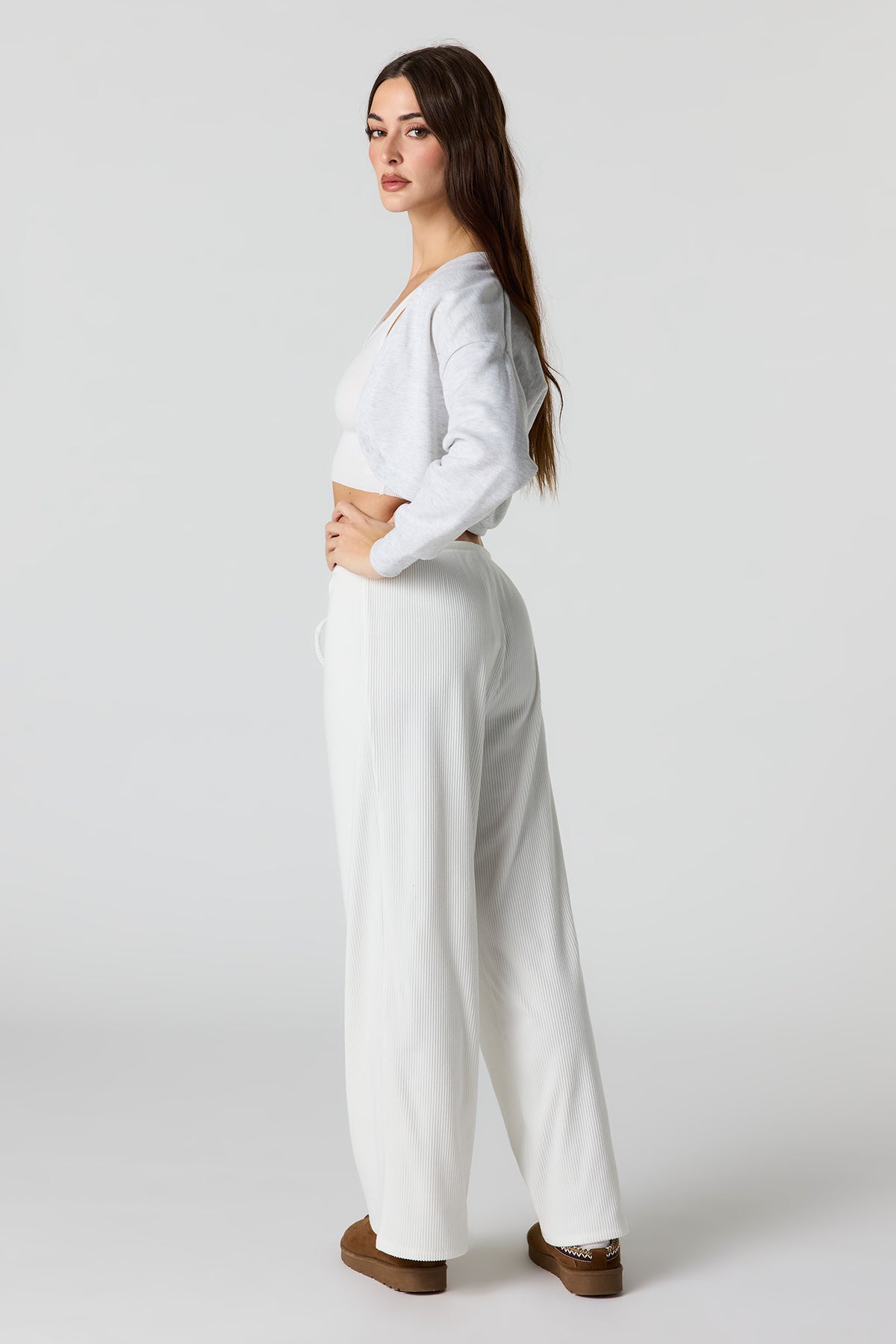 Vue alternative 3. Pantalon à jambe large côtelé doux avec taille coulissante