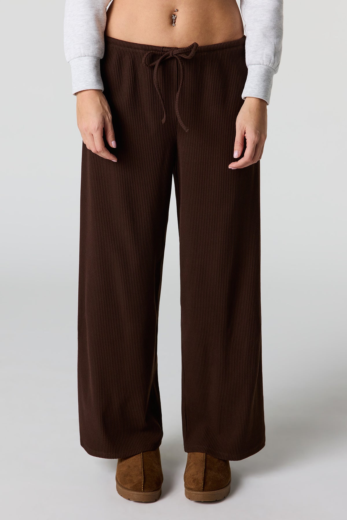 Vue alternative 2. Pantalon à jambe large côtelé doux avec taille coulissante