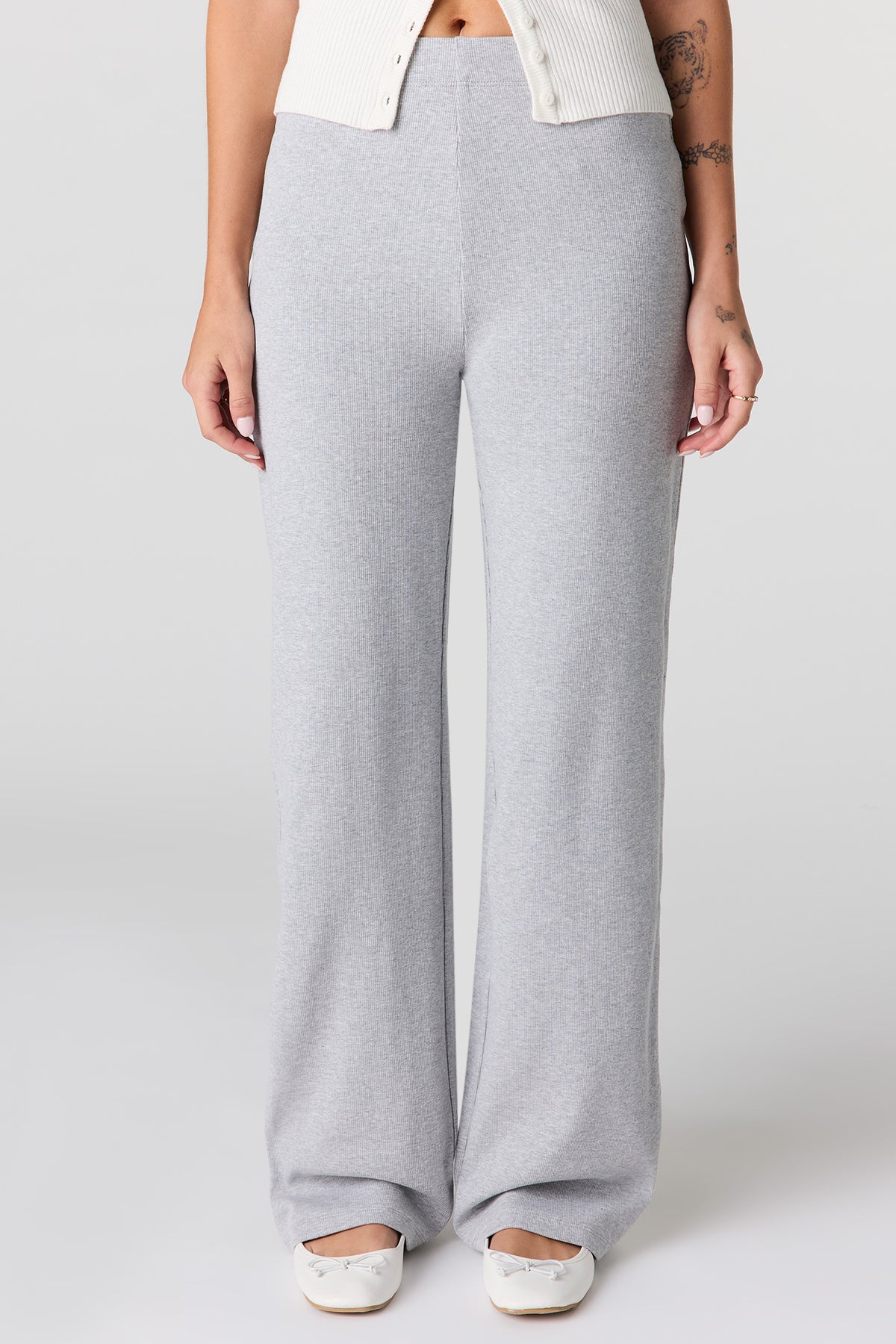 Vue alternative 2. Pantalon côtelé à jambe droite