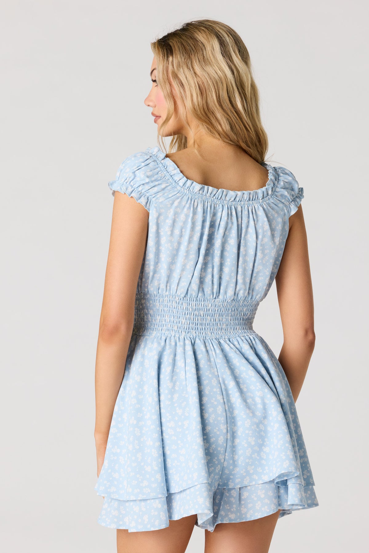 Vue alternative 2. Combi-short smocké imprimé en crêpe