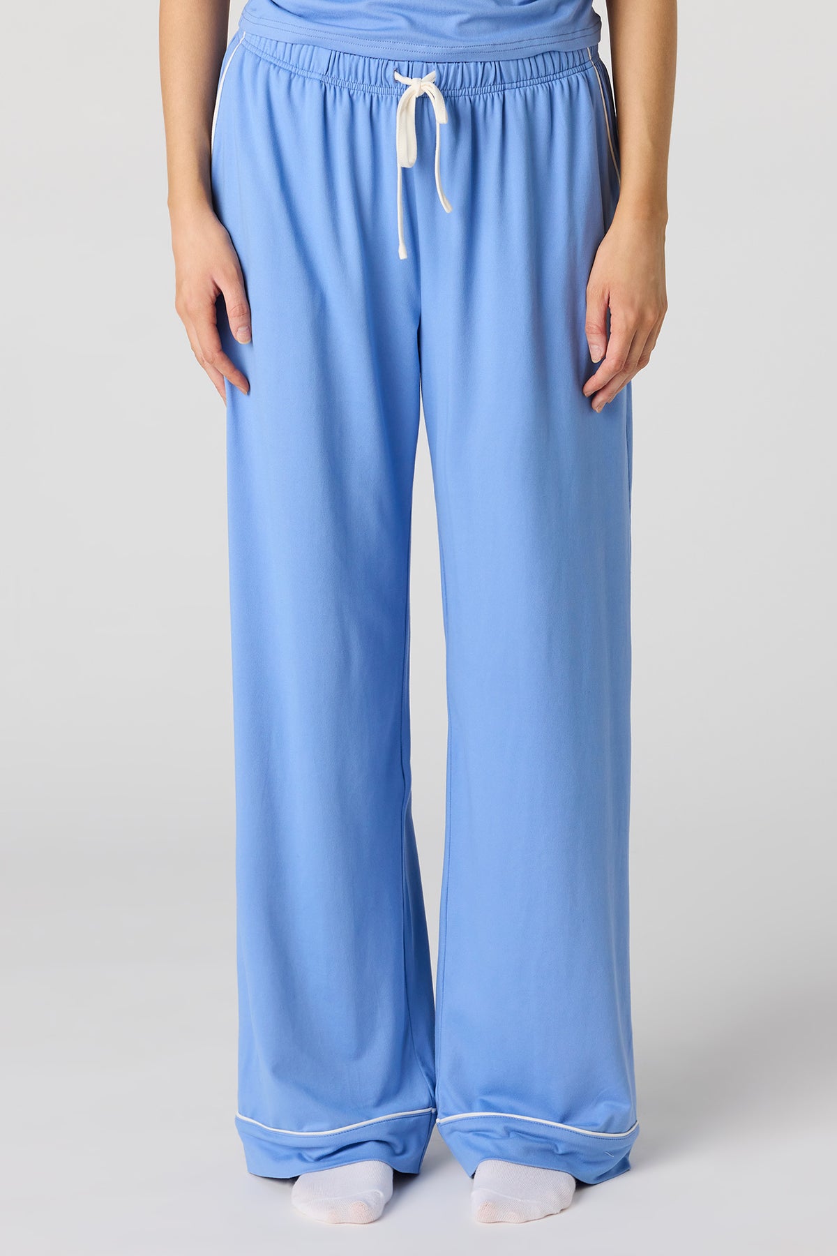 Vue alternative 3. Ensemble pyjama doux avec débardeur, pantalon et bandeau