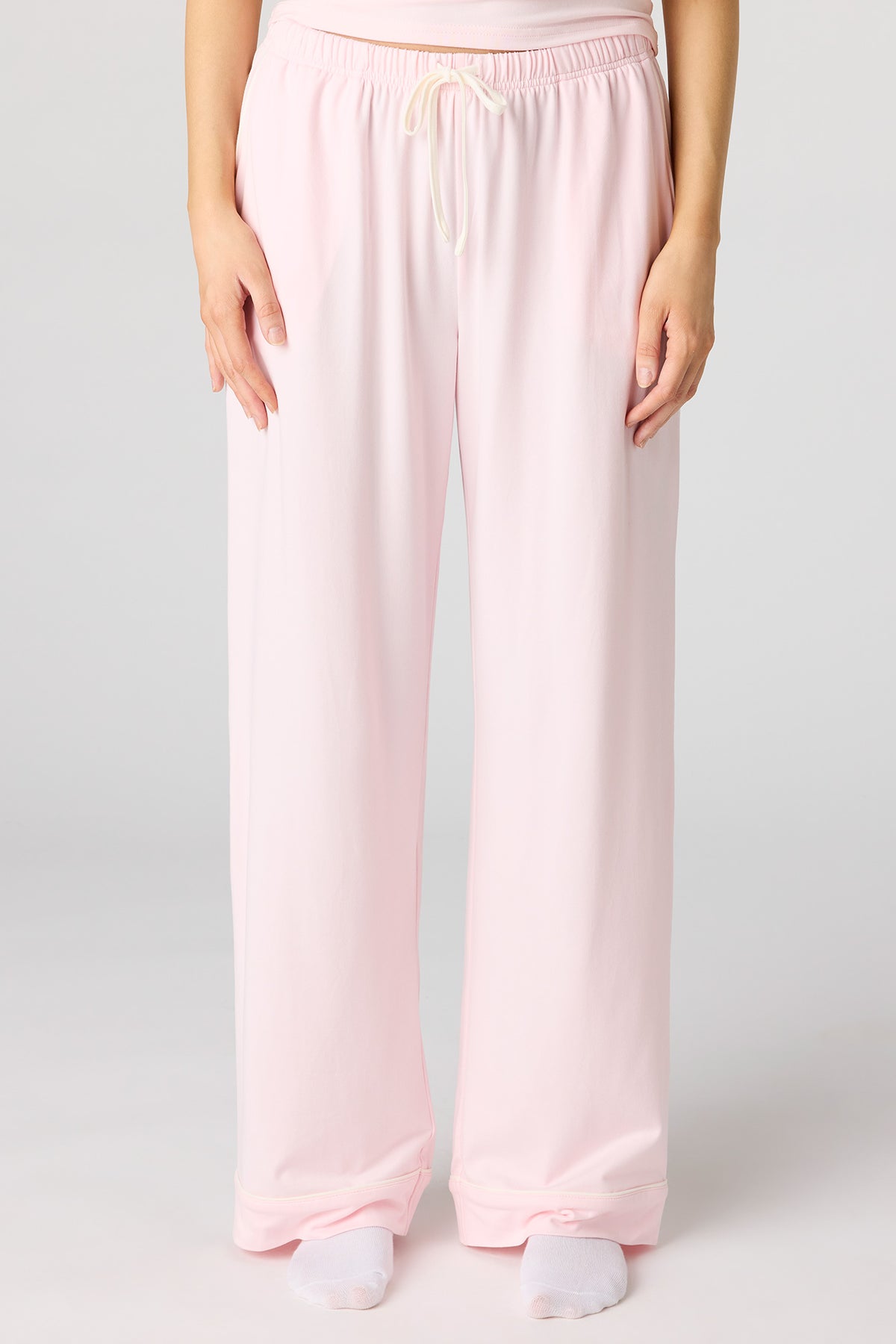 Vue alternative 3. Ensemble pyjama doux avec débardeur, pantalon et bandeau