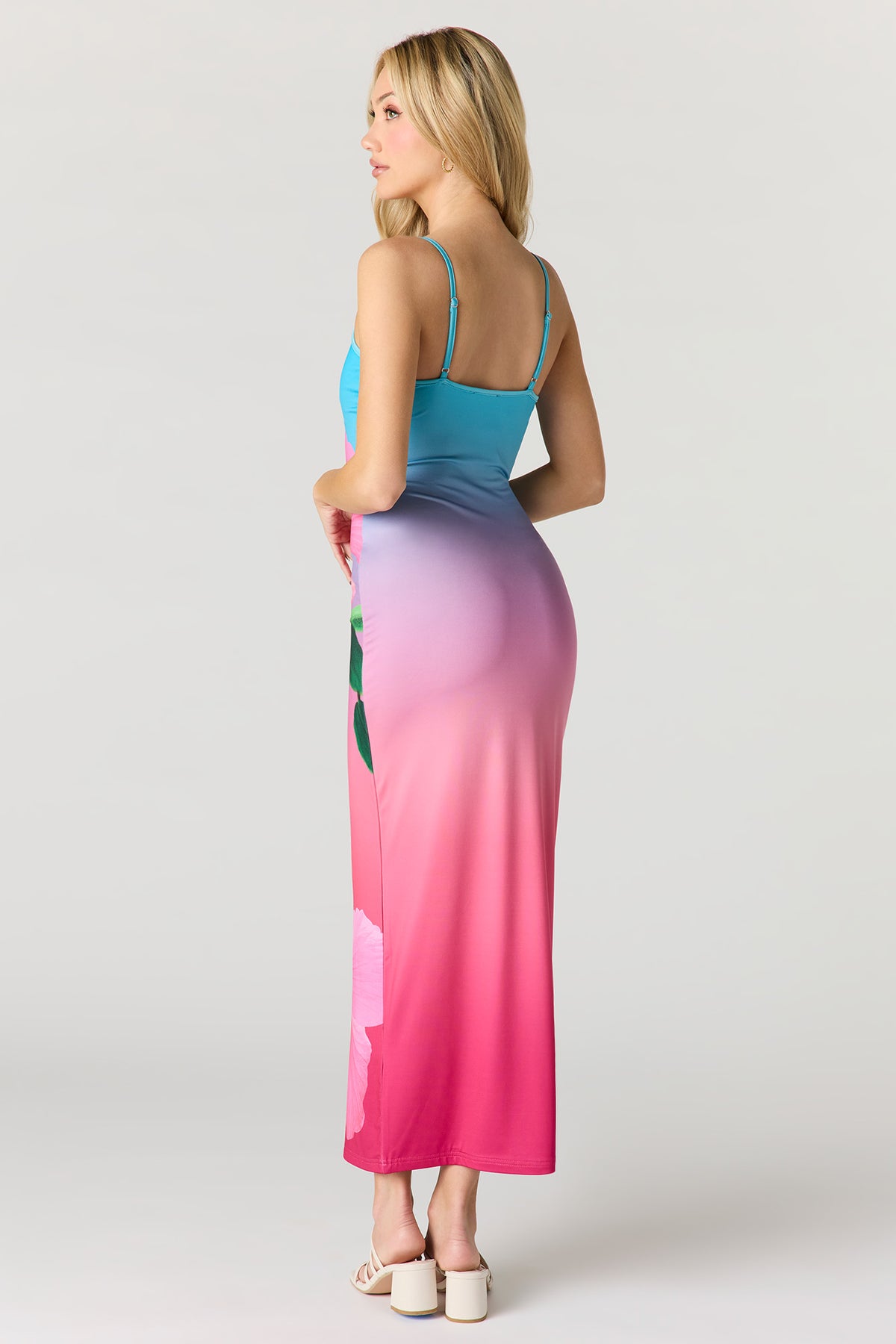 Vue alternative 3. Robe maxi Contour à encolure ronde